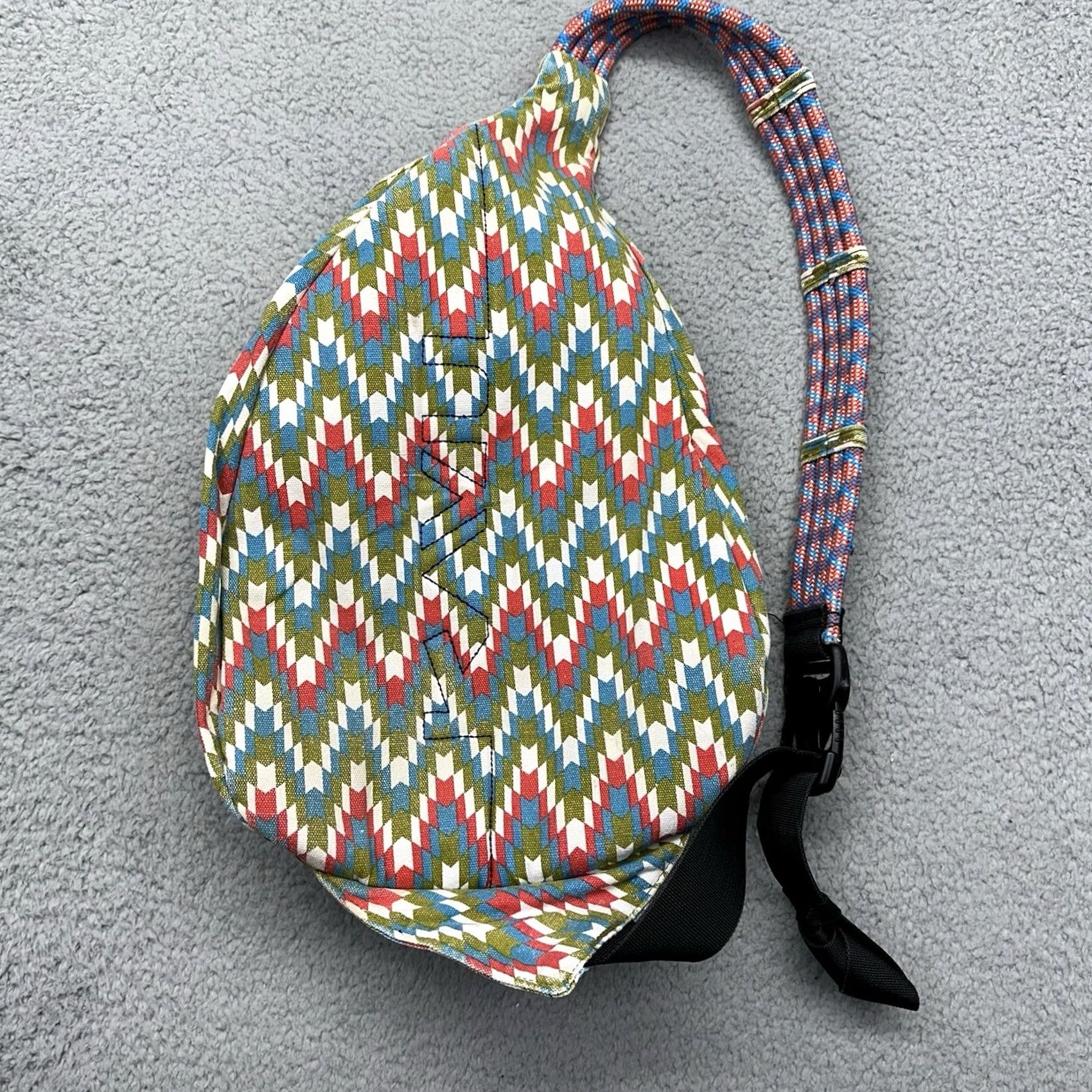 KAVU KAVU Rope Bag Sling - Multicolor Geometric Pattern Travel Backpack Size ONE SIZE - 7 Thumbnail