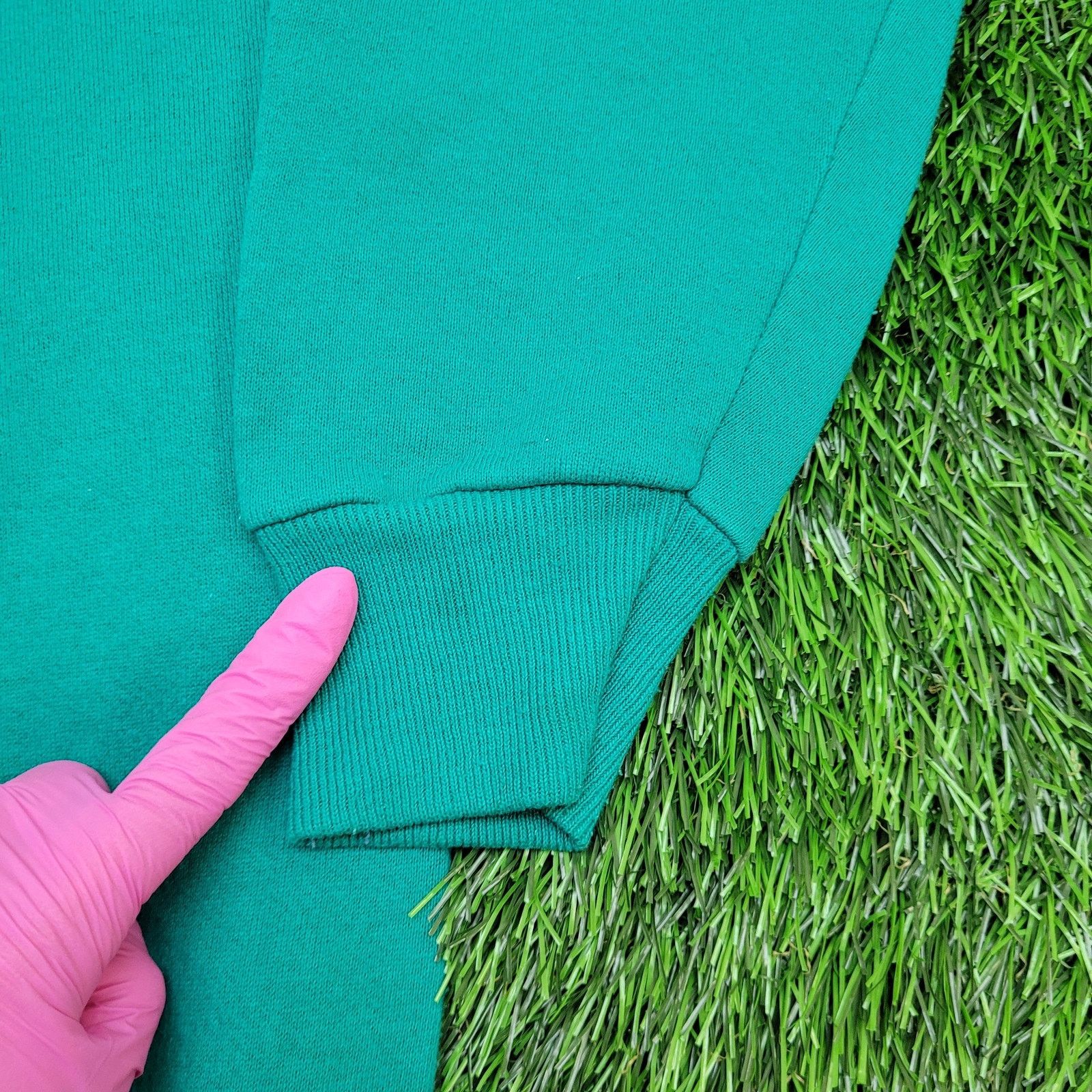 Lee Vintage 80s Vancouver Sweatshirt Womens M/L 19x24 Crop USA Size L / US 10 / IT 46 - 3 Thumbnail