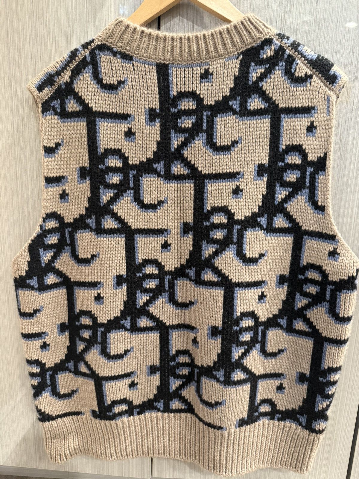 Dior × Travis Scott Dior Travis Scott Oblique Knit Vest Size US L / EU 52-54 / 3 - 2 Thumbnail