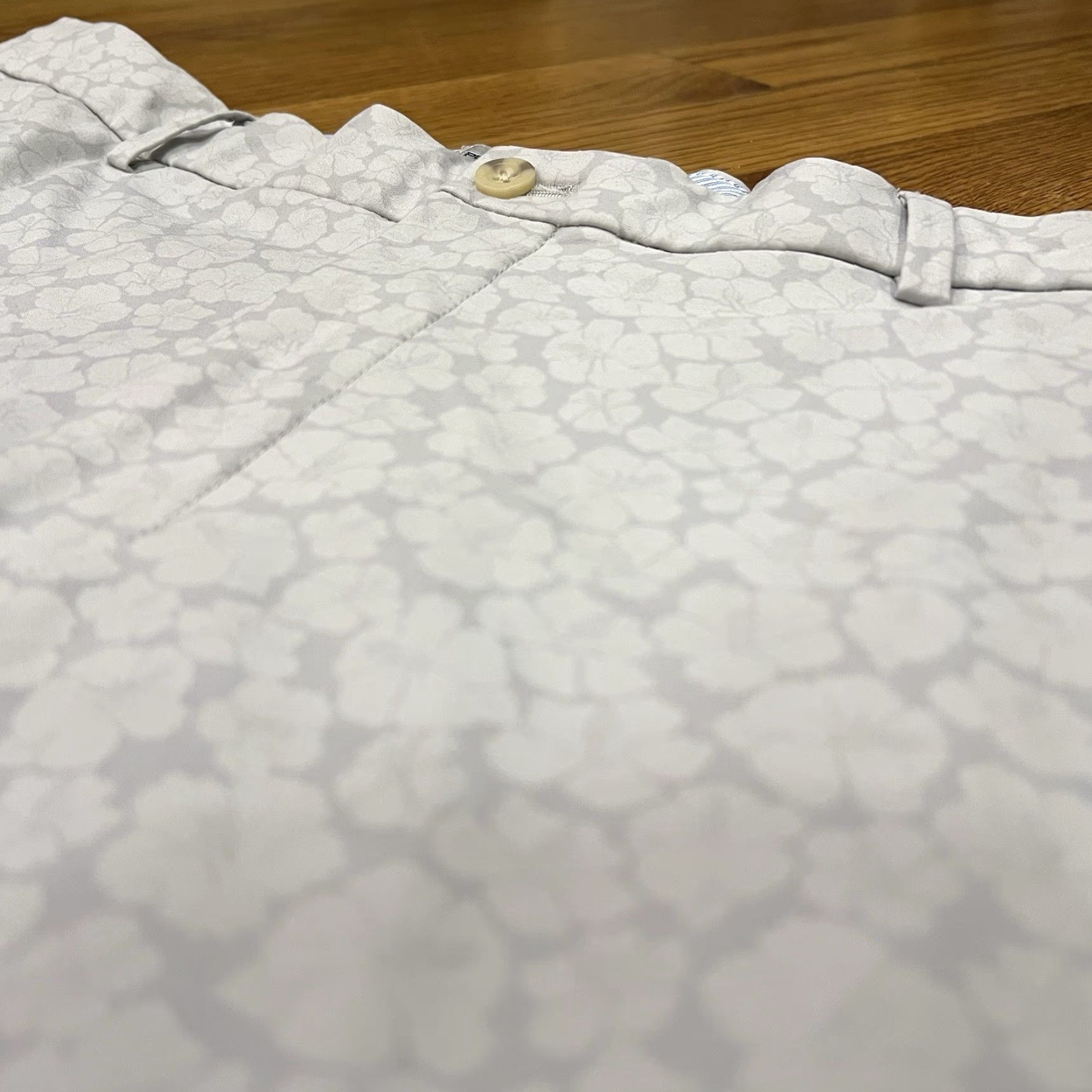 Peter Millar Peter Millar Mens Golf Shorts Floral AOP Pattern Gray White Size 35 Size US 35 - 3 Thumbnail