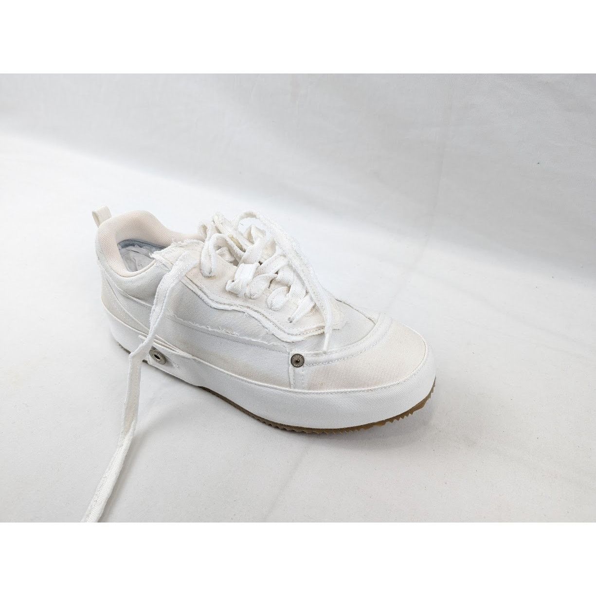 Loewe o1rshd1 Low-Top Cloth Sneakers in Blanco Size US 10 / EU 43 - 2 Thumbnail
