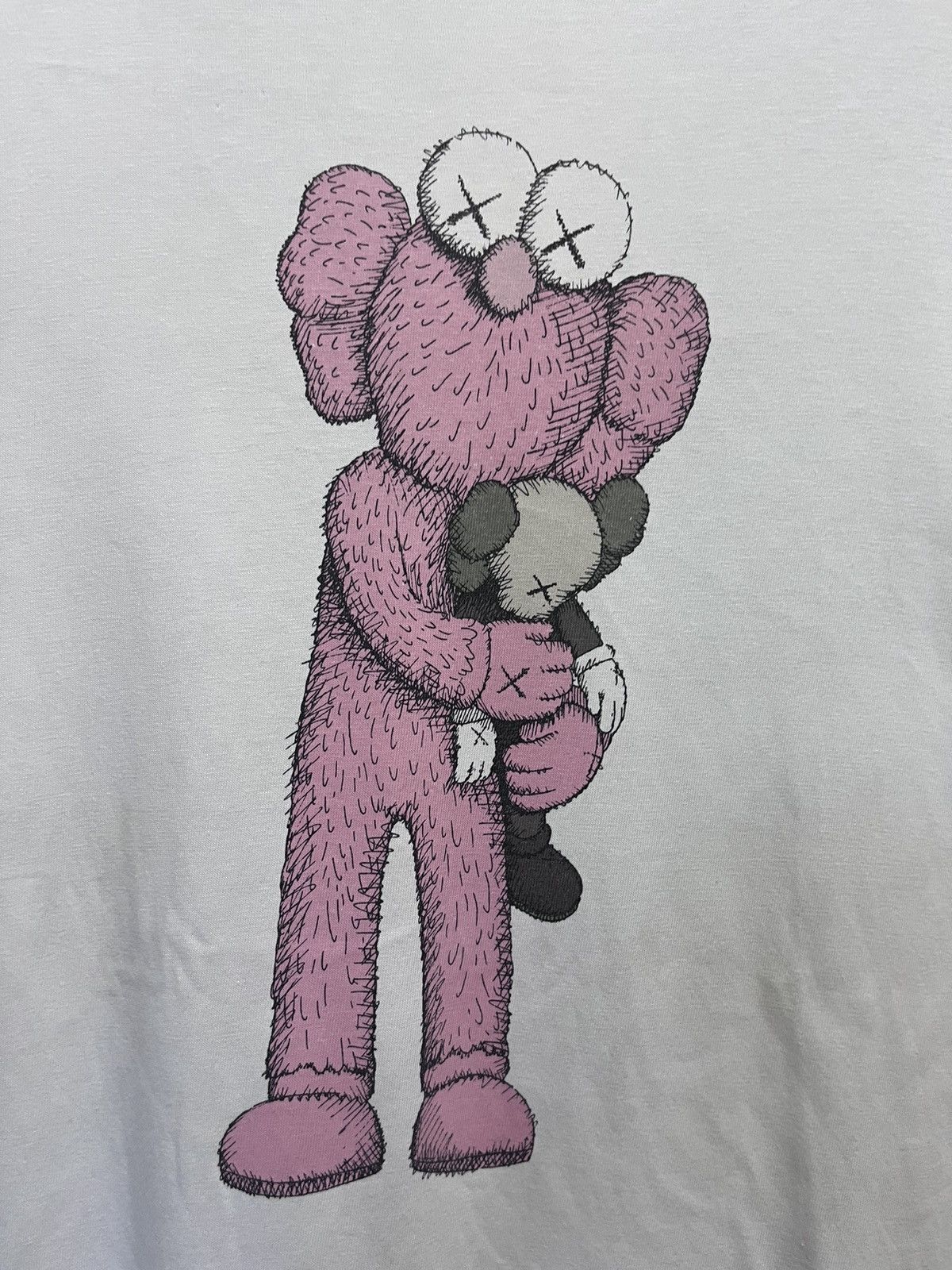 Kaws × Uniqlo Medium UT White Pink BFF Tee Shirt Plush Figure First Size US L / EU 52-54 / 3 - 3 Thumbnail
