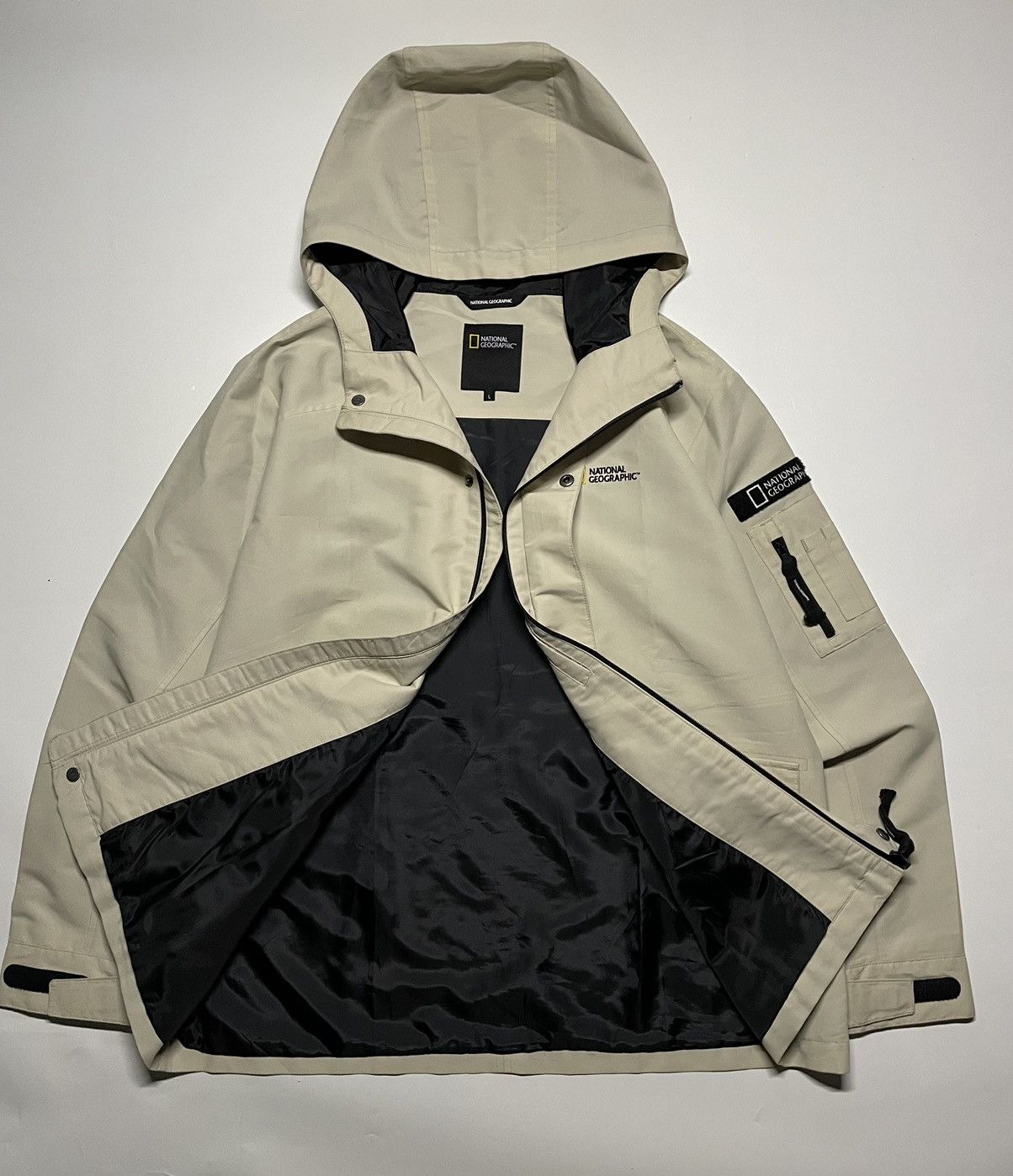 Adventure Bound × Costume National National geographic parka outdoor windbreaker jacket Size US L / EU 52-54 / 3 - 7 Thumbnail