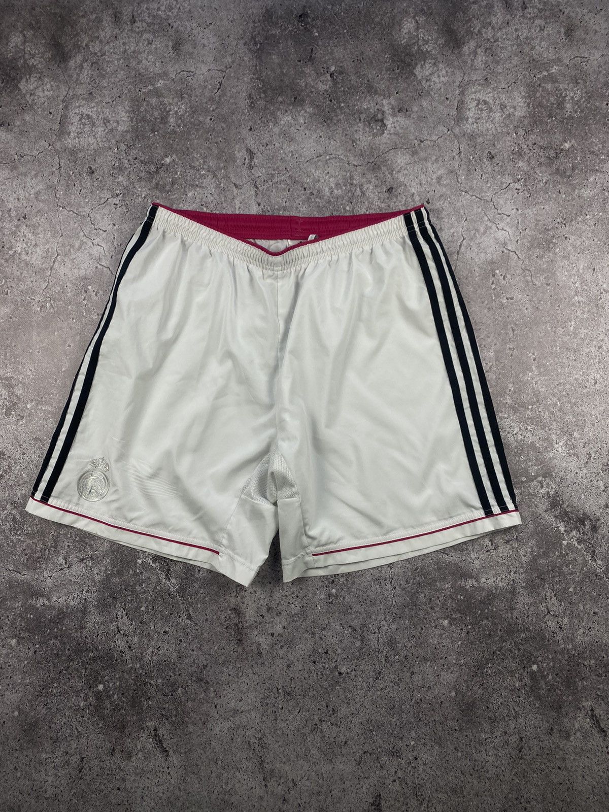 Adidas Adidas Real Madrid Shorts Large Mens Football Soccer White Size US 34 / EU 50 - 1 Thumbnail