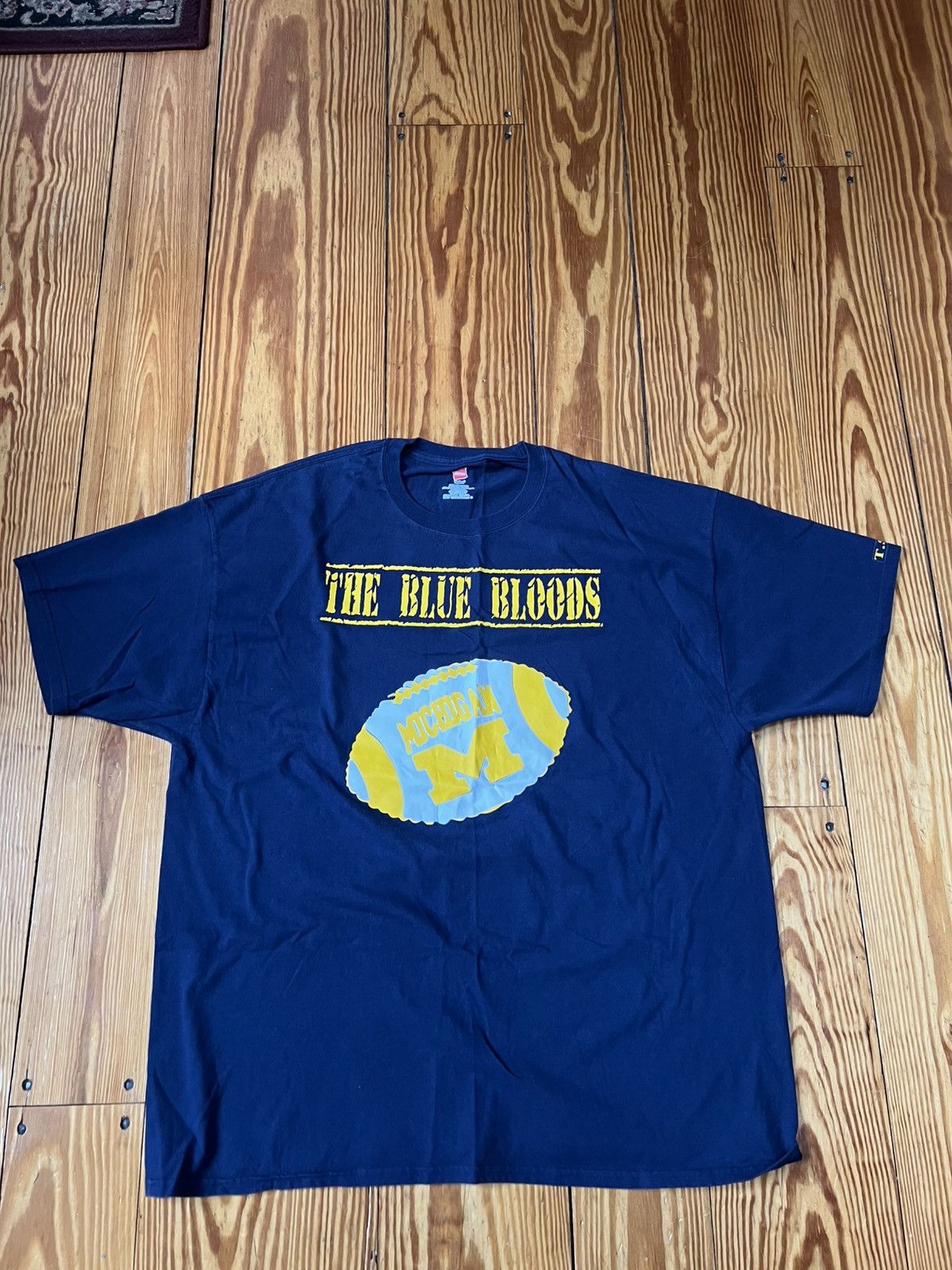Vintage Vintage Michigan Wolverines t-shirt Size US XXL / EU 58 / 5 - 1 Thumbnail