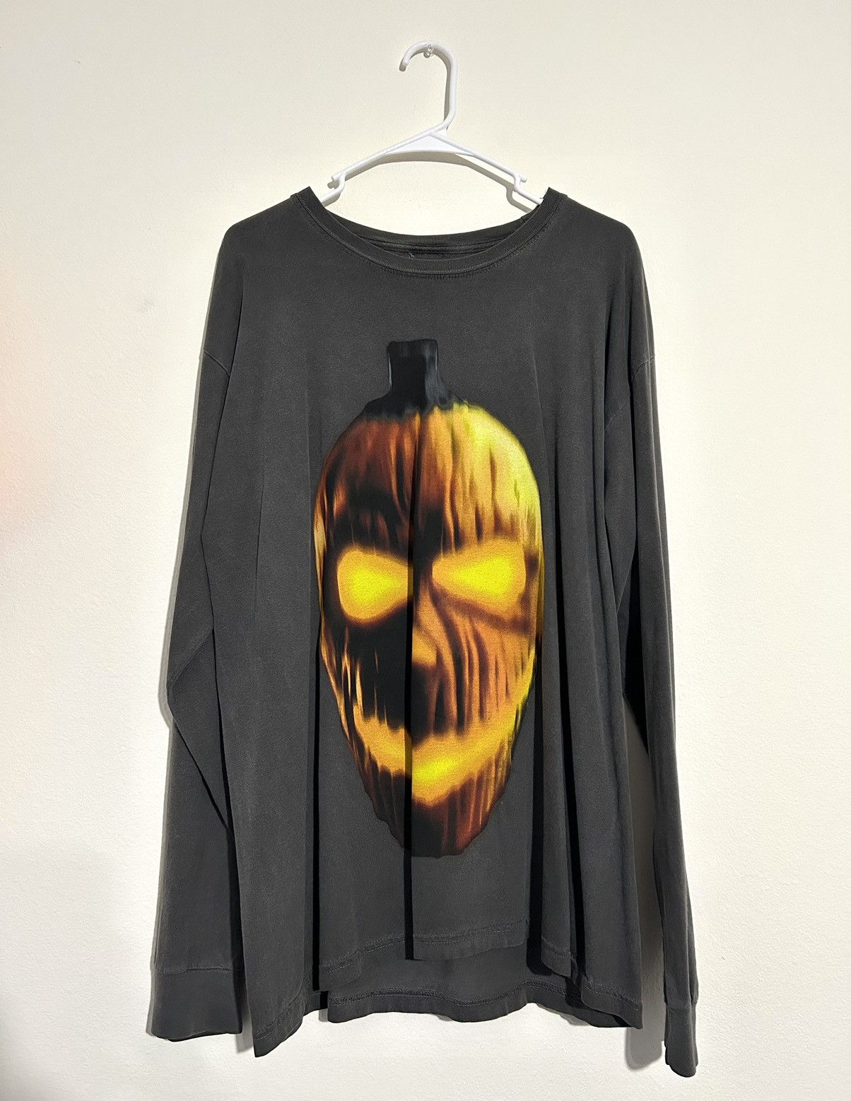 Travis Scott Travis Scott x Texas Chainsaw Massacre 2017 NYC HW Show L/S Size US L / EU 52-54 / 3 - 1 Thumbnail