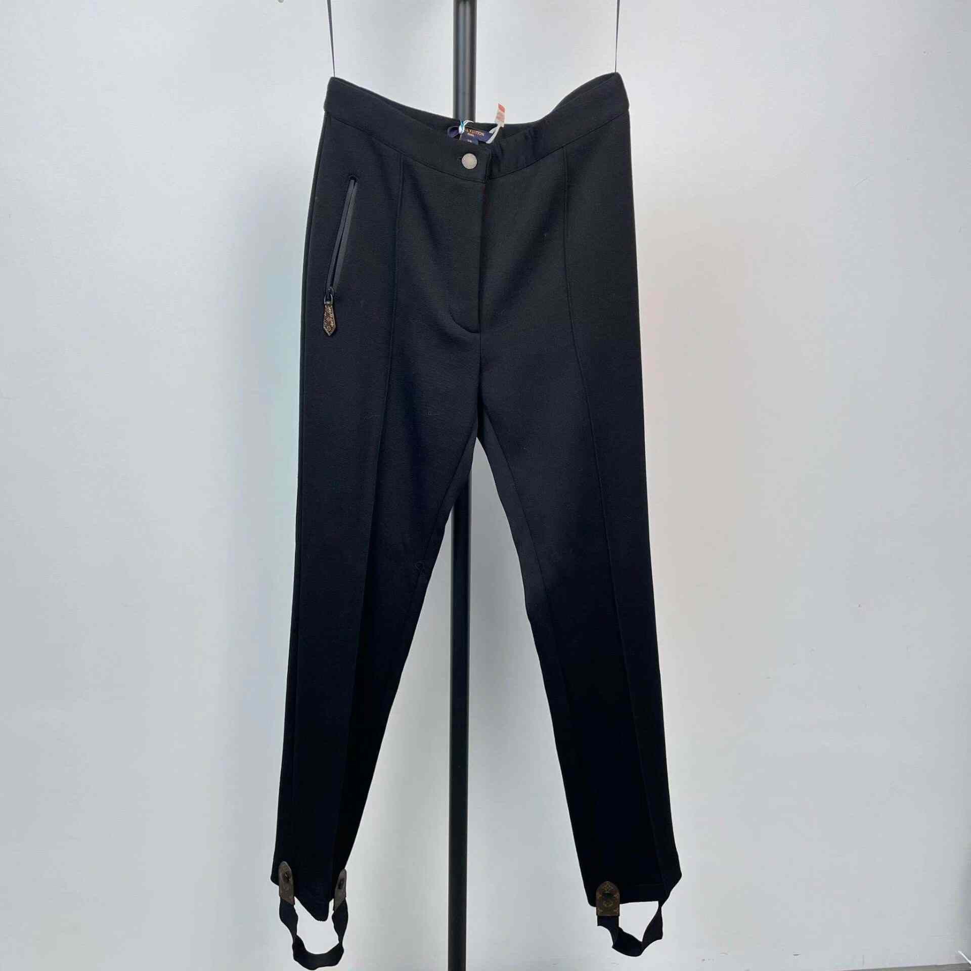 Louis Vuitton Louis Vuitton Cotton Black Pants 36 Women Size 36" / US 14 / IT 50 - 1 Thumbnail