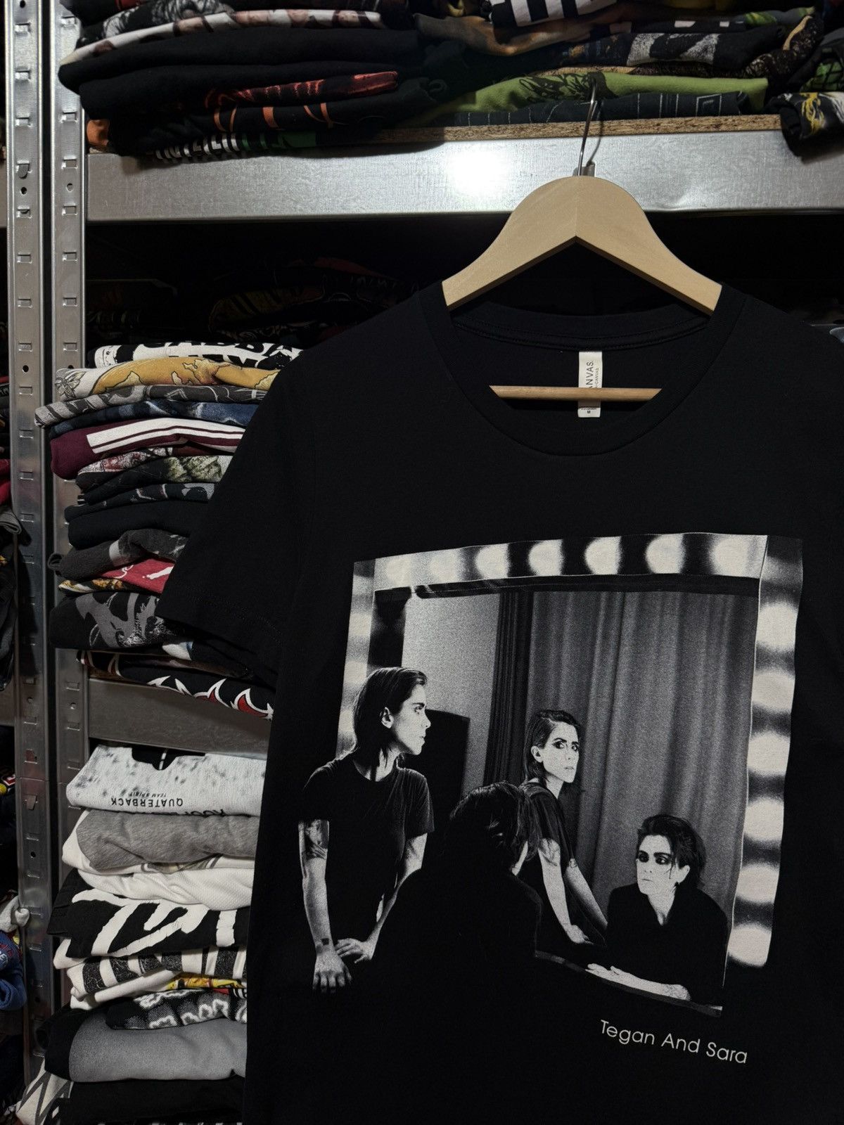 Vintage Vintage 2000’s Tegan And Sara Rock Band T-Shirt Y2K Hype Size US S / EU 44-46 / 1 - 3 Thumbnail