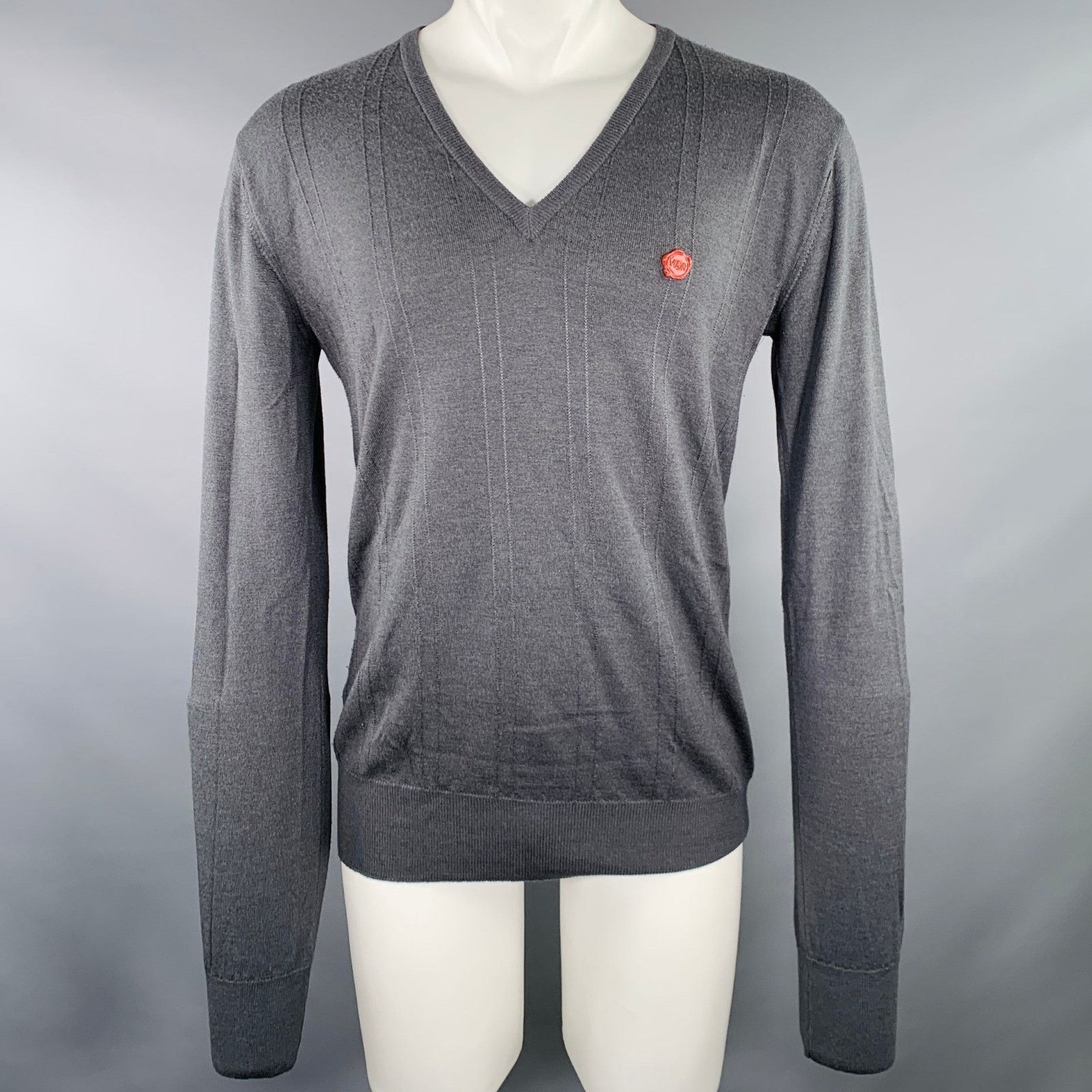 Viktor & Rolf VIKTOR & ROLF Size M Grey Knit V-Neck Pullover Size US M / EU 48-50 / 2 - 1 Thumbnail