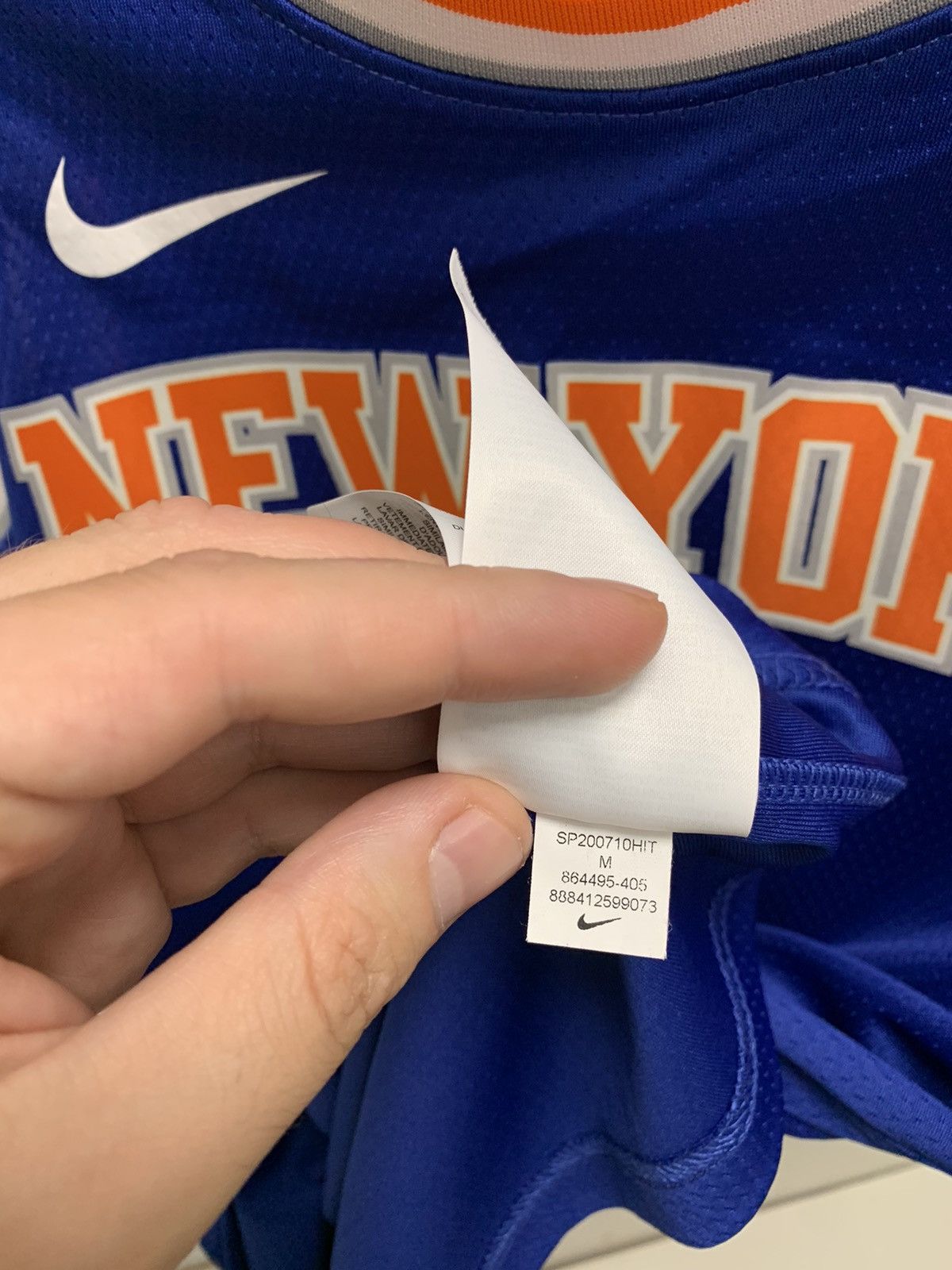 NBA New York Knicks Nike Nba jersey M size Barrett 9 ( Edwards ) Size US M / EU 48-50 / 2 - 8 Thumbnail