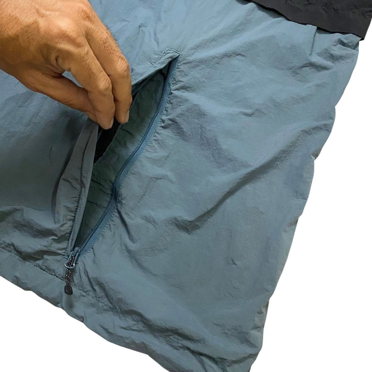Outdoor Research 2000s Field Core - Oversized Baloon Packable tech wear shirt Size US XL / EU 56 / 4 - 16 Thumbnail