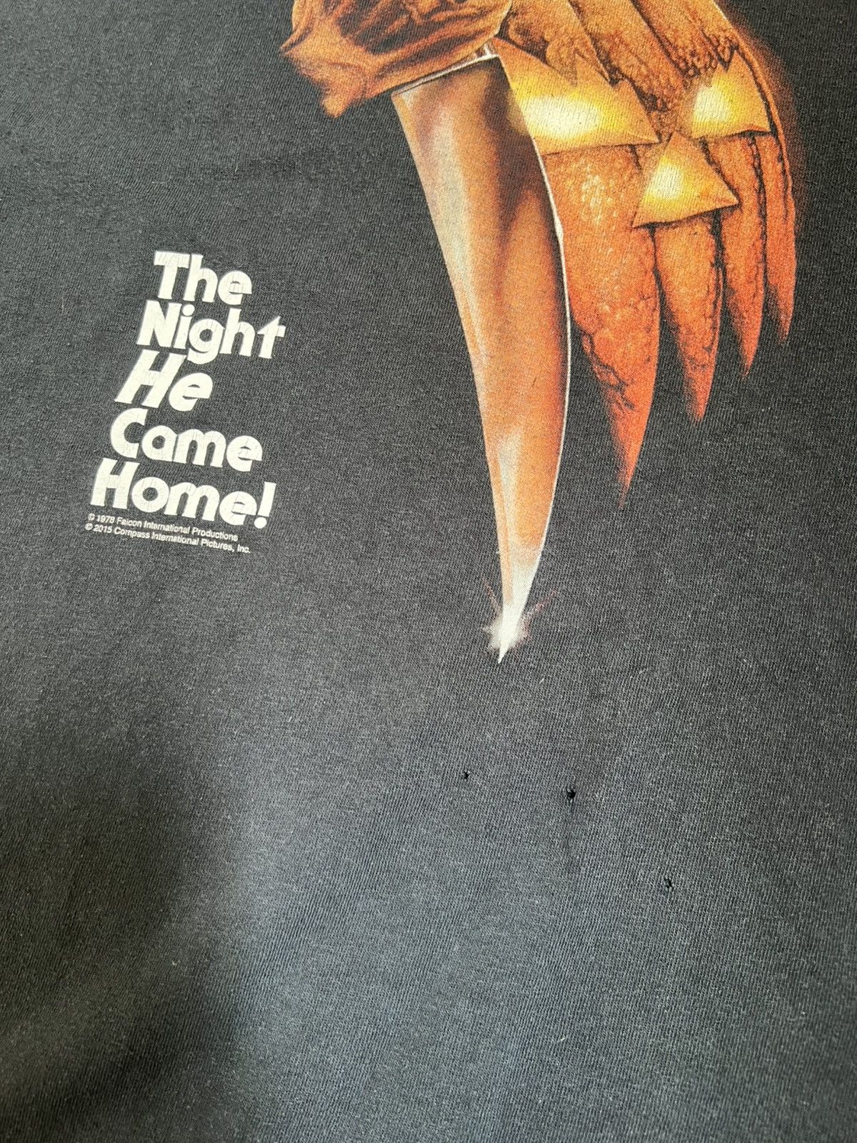 Vintage 2015 Halloween movie promo tee Size US L / EU 52-54 / 3 - 4 Thumbnail