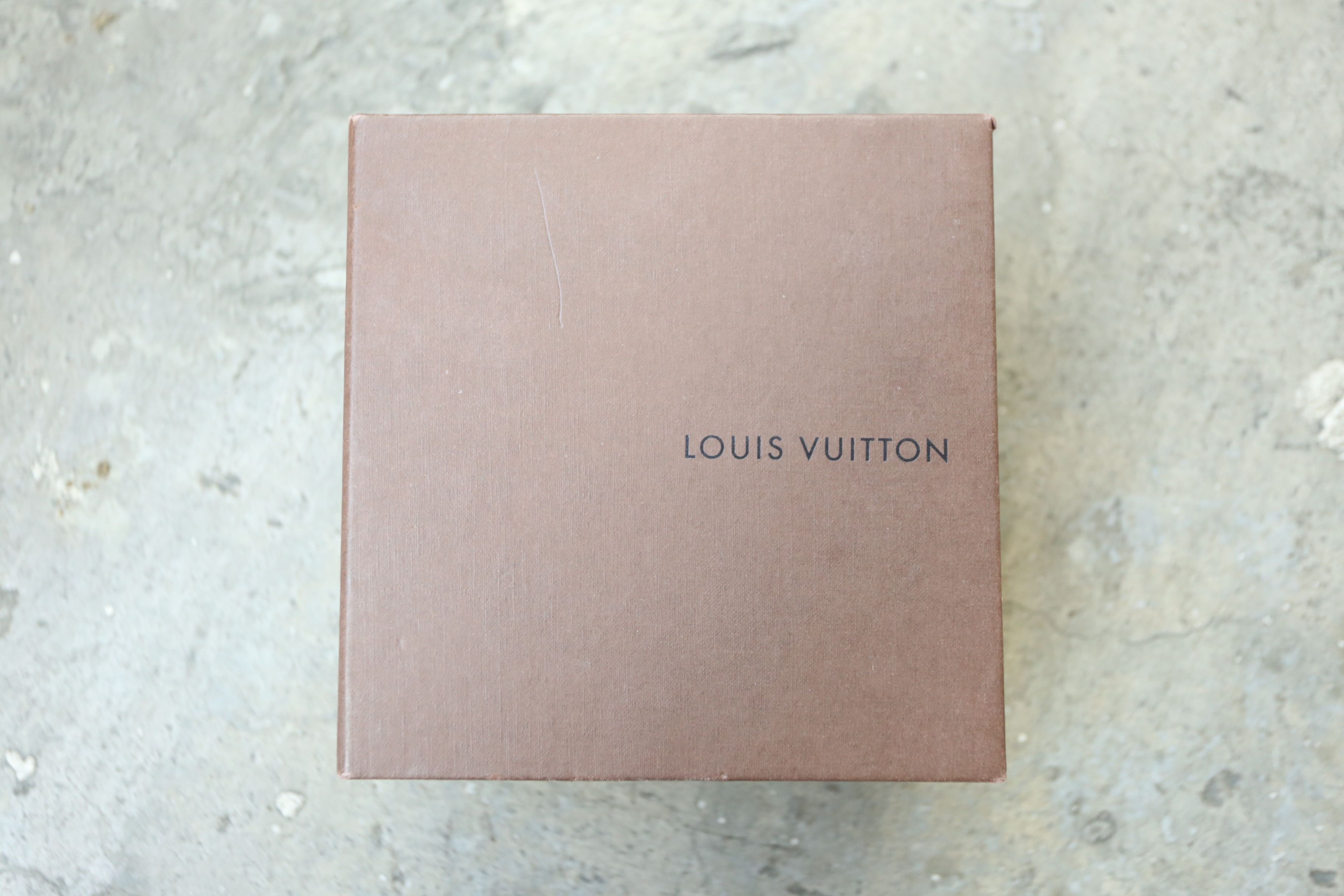 Louis Vuitton Louis Vuitton - 2015 - Initials 40mm Belt Size 30 - 7 Thumbnail