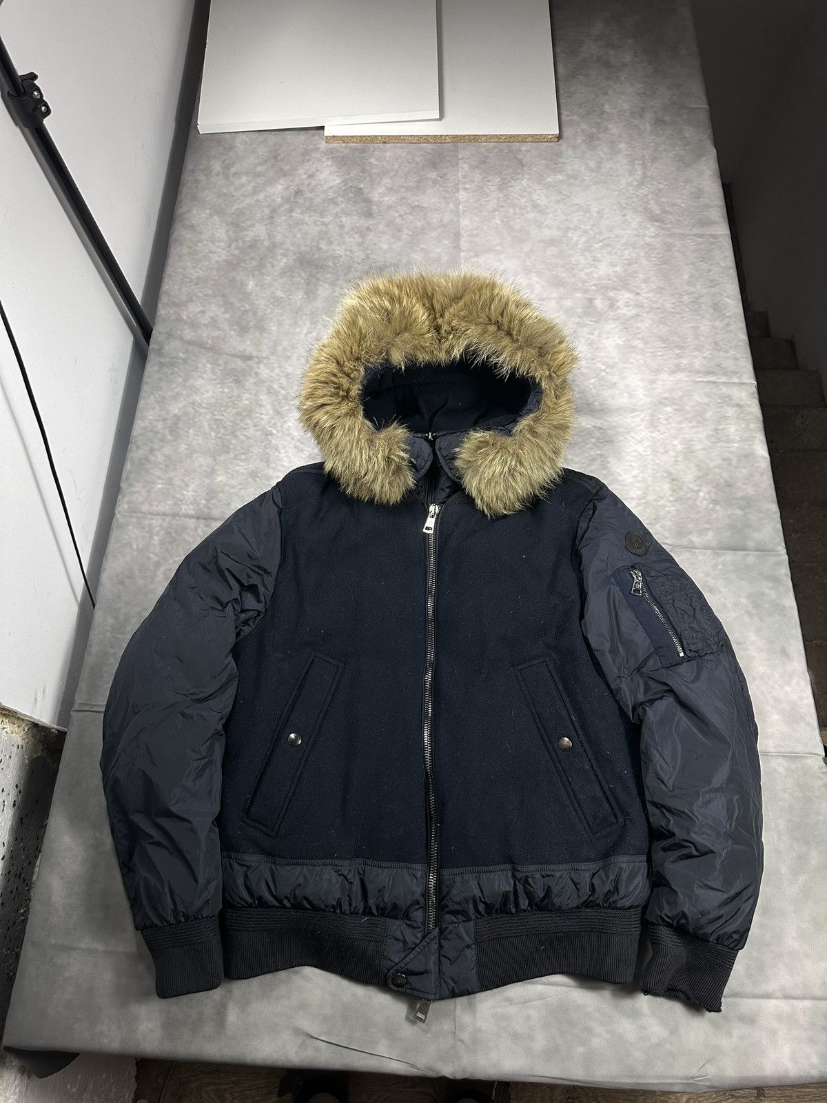 Moncler Moncler Muscade Fur Down Jacket bomber cropped japan Size US M / EU 48-50 / 2 - 2 Thumbnail