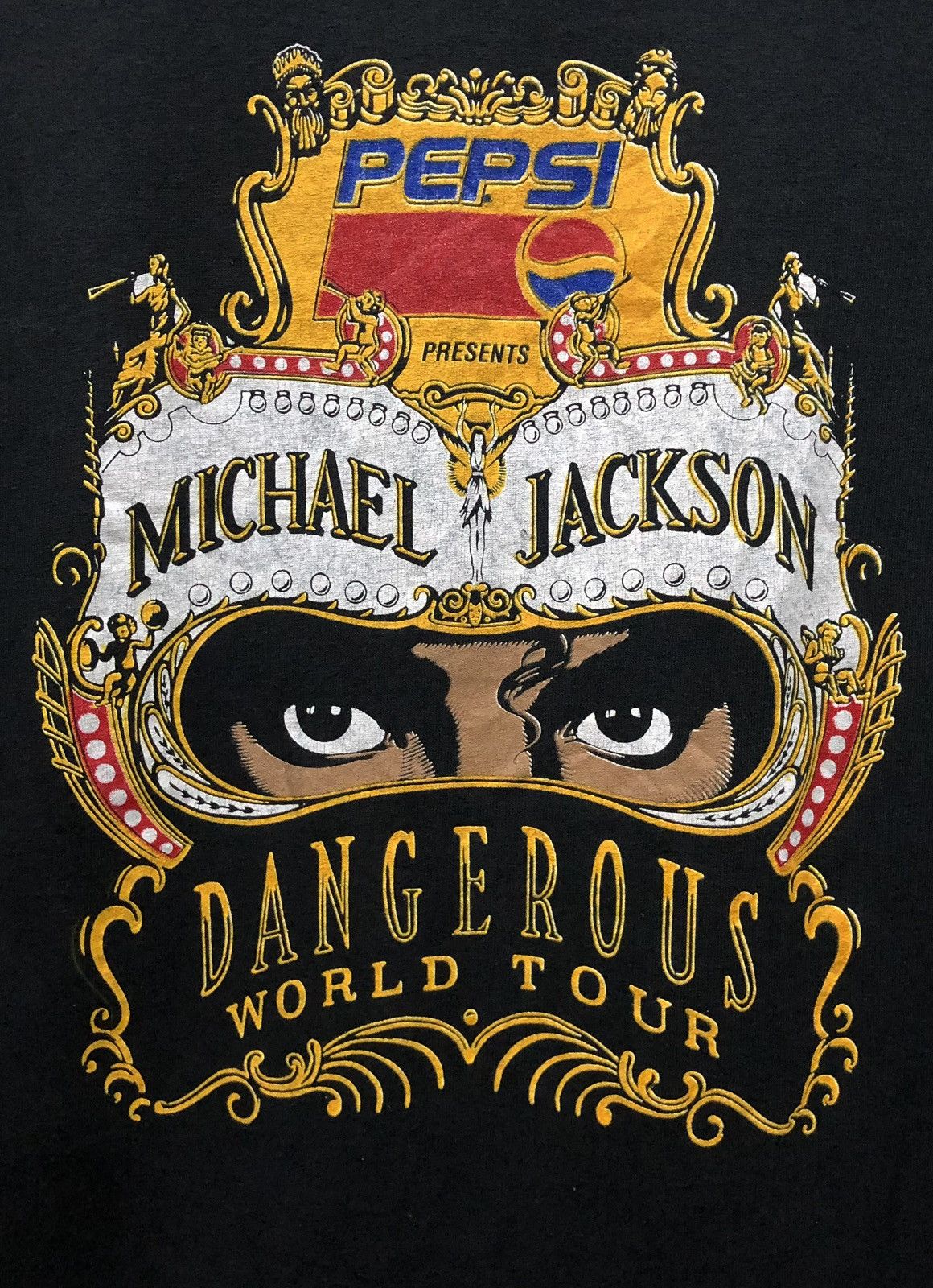 Michael Jackson Vintage 90s Michael Jackson Dangerous World Tour Tshirt Size US M / EU 48-50 / 2 - 4 Thumbnail