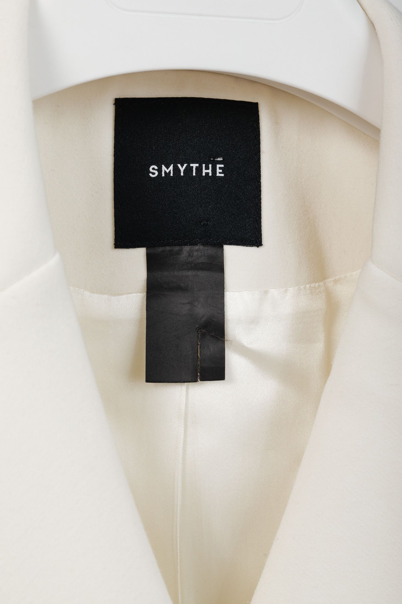 SMYTHE Smythe White Ponte 3-Button Wrap Blazer Size M / US 6-8 / IT 42-44 - 4 Thumbnail