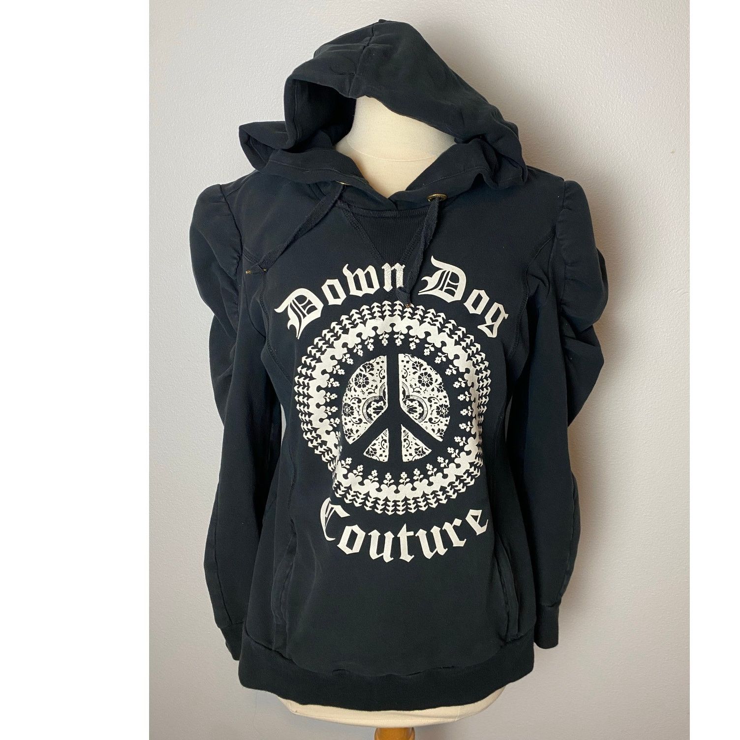 Juicy Couture Juicy Couture RARE Y2K Down Dog Couture Bk Hoodie, Sz L Size L / US 10 / IT 46 - 1 Thumbnail