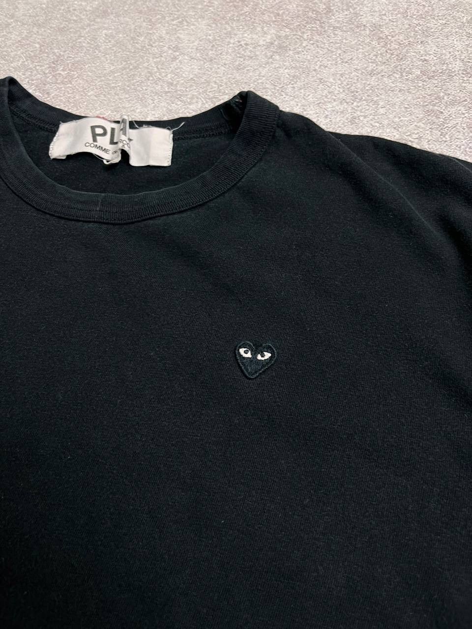 Comme des Garcons × Vintage Vintage CDG Comme Des Garcons Heart PLAY T-shirt XL Size US XL / EU 56 / 4 - 3 Thumbnail