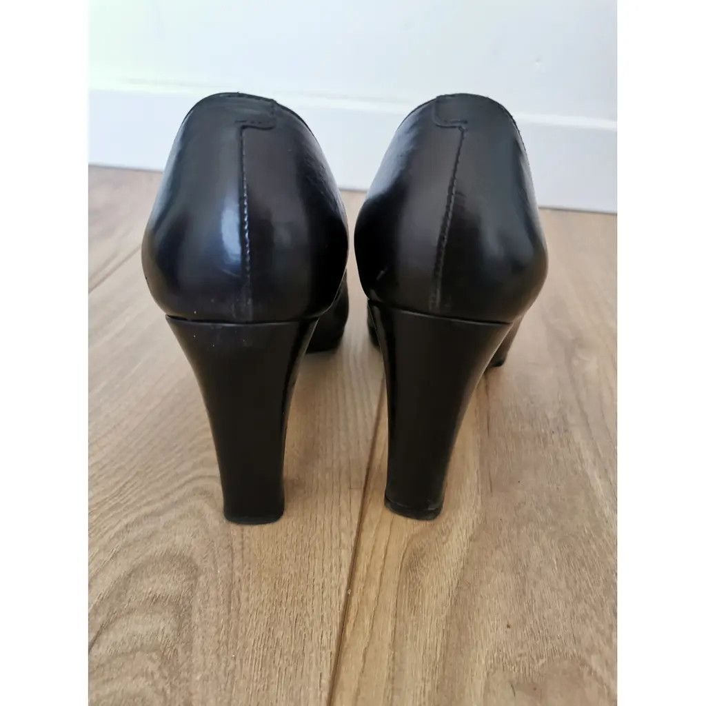 Tod's Tod’s Black Leather Pumps Made in Italy Classic Heels Size US 7.5 / IT 37.5 - 4 Thumbnail