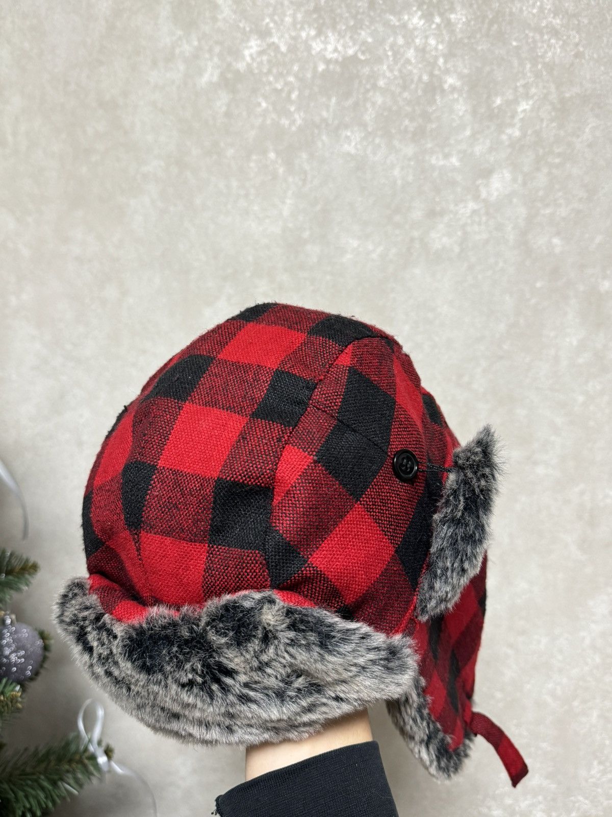 Other Vintage red/black fur Y2K hype fluffy ushanka hat punk Size ONE SIZE - 8 Thumbnail