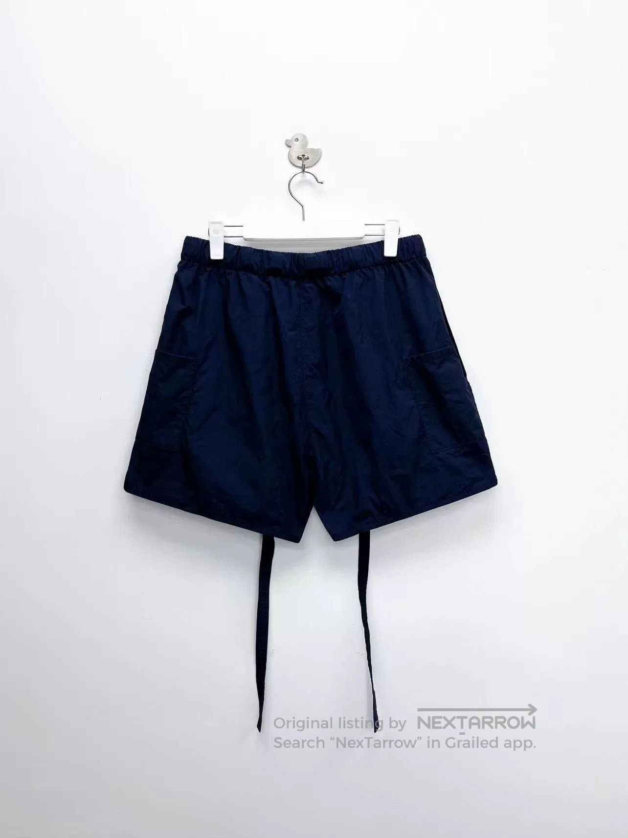 Fear of God fear of god navy logo nylon shorts. Size US 32 / EU 48 - 2 Thumbnail