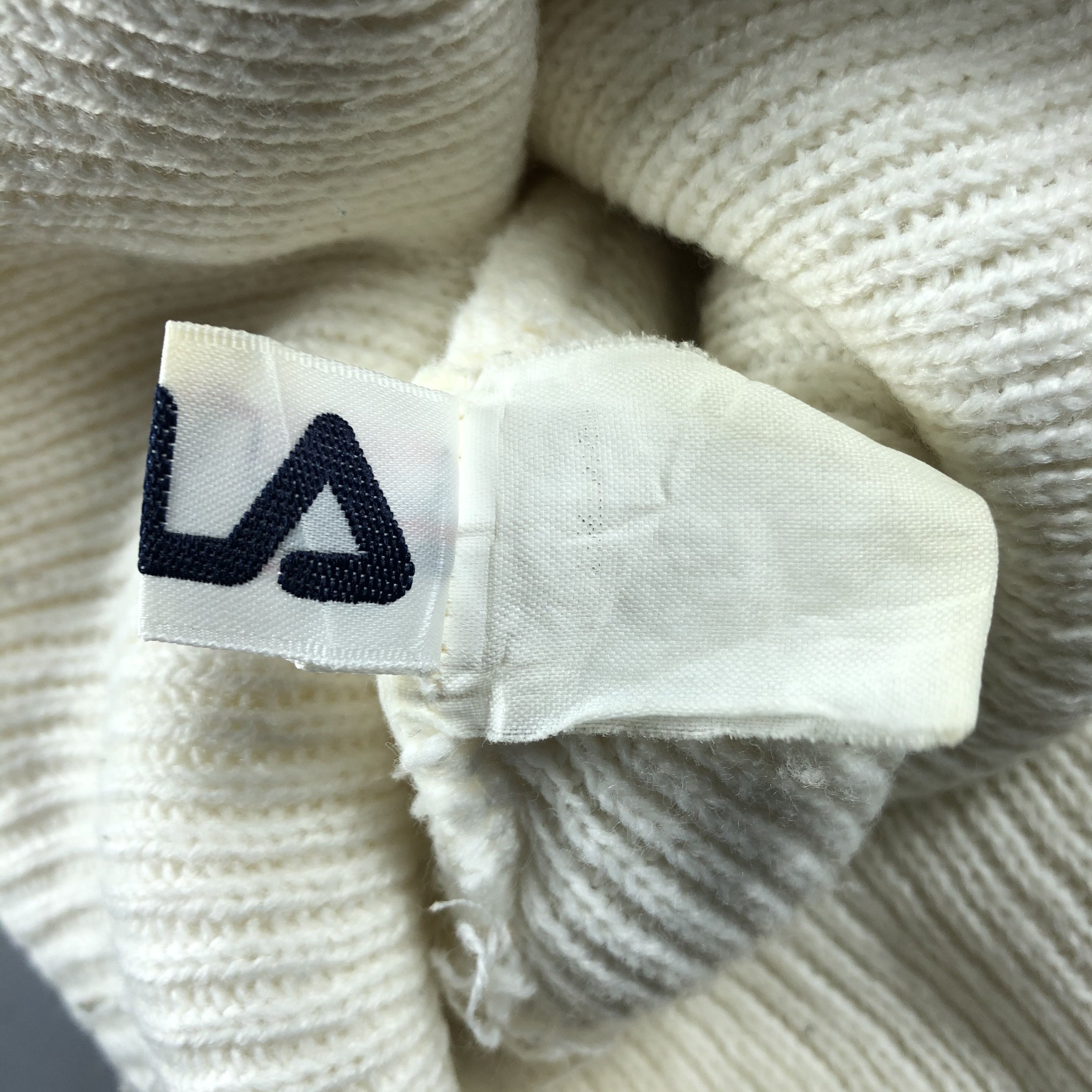 Fila × Vintage Fila Basic Beanie Snow Hat Snow Cap -D335 Size ONE SIZE - 7 Thumbnail