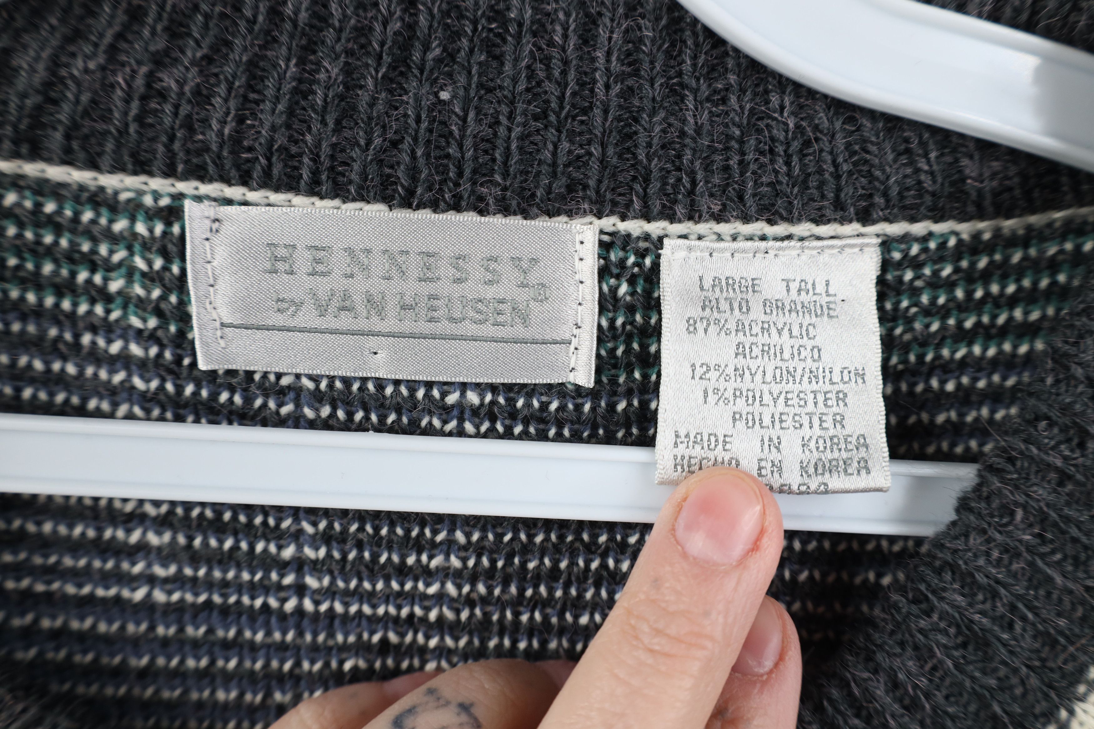 Vintage Vintage 90s Streetwear Triangle Knit Crewneck Sweater Size US L / EU 52-54 / 3 - 4 Thumbnail