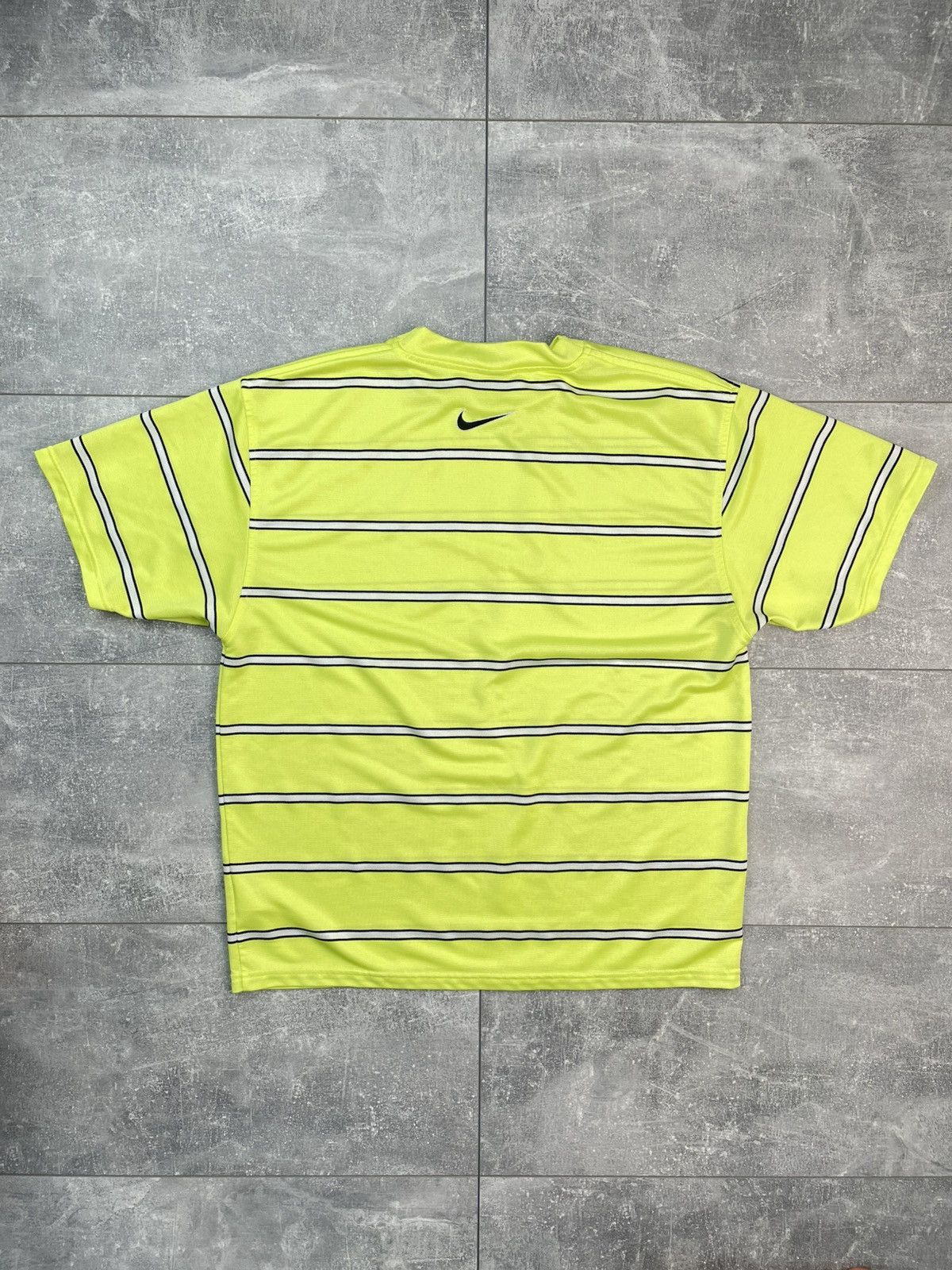 Nike × Vintage Nike Vintage 90s Center Swoosh Logo T-shirt Size US L / EU 52-54 / 3 - 3 Thumbnail