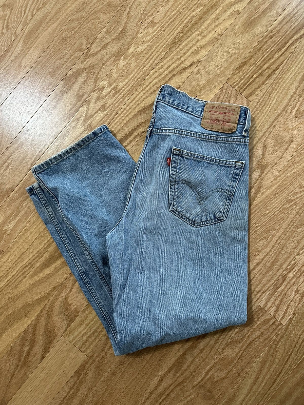 Levi's × Vintage Levi's 550 Light Wash Relaxed Fit Distressed Denim Jeans Size US 36 / EU 52 - 3 Thumbnail