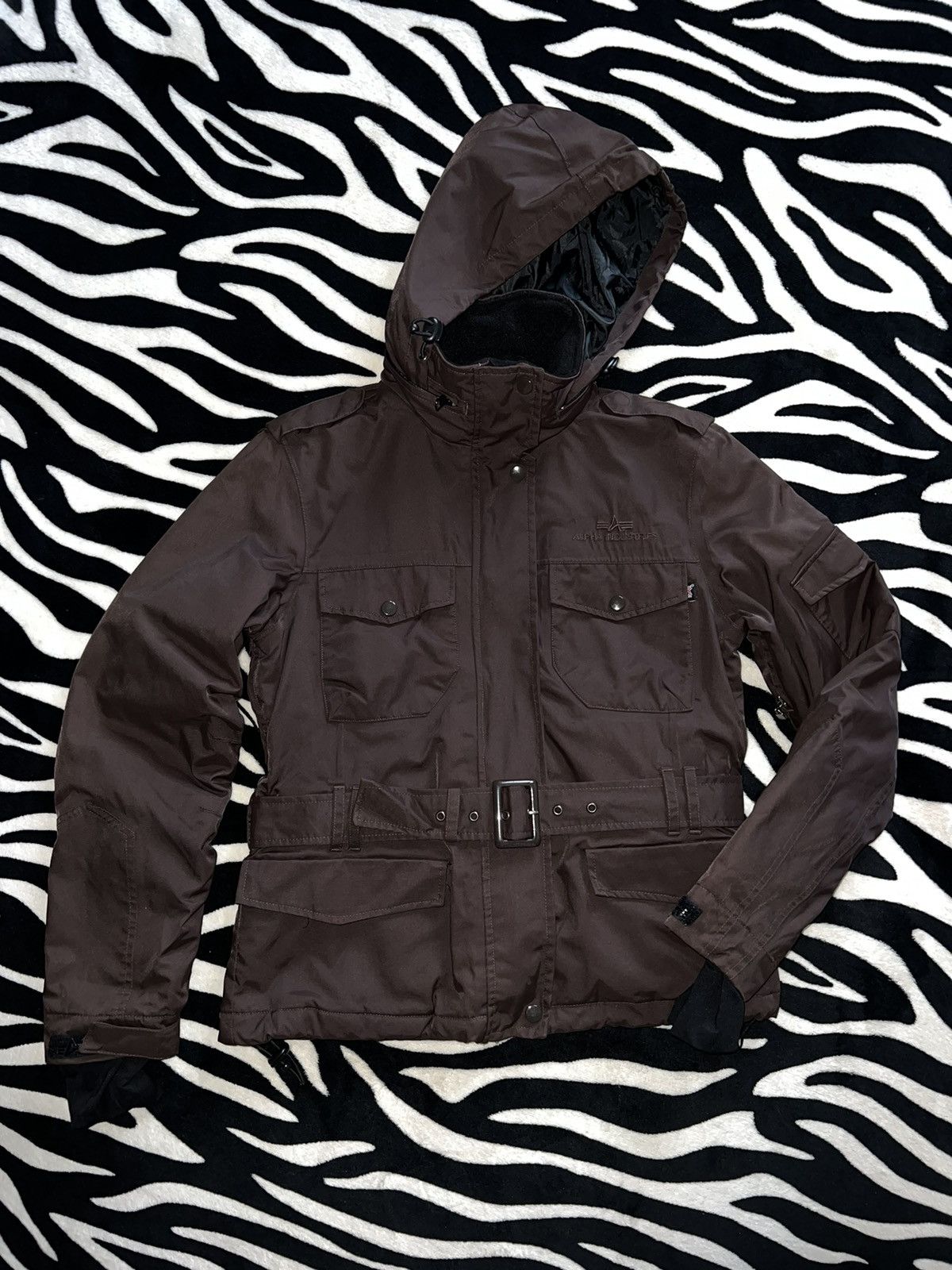 Alpha Industries Alpha Industries ski jacket rare vintage belted size M Size M / US 6-8 / IT 42-44 - 3 Thumbnail