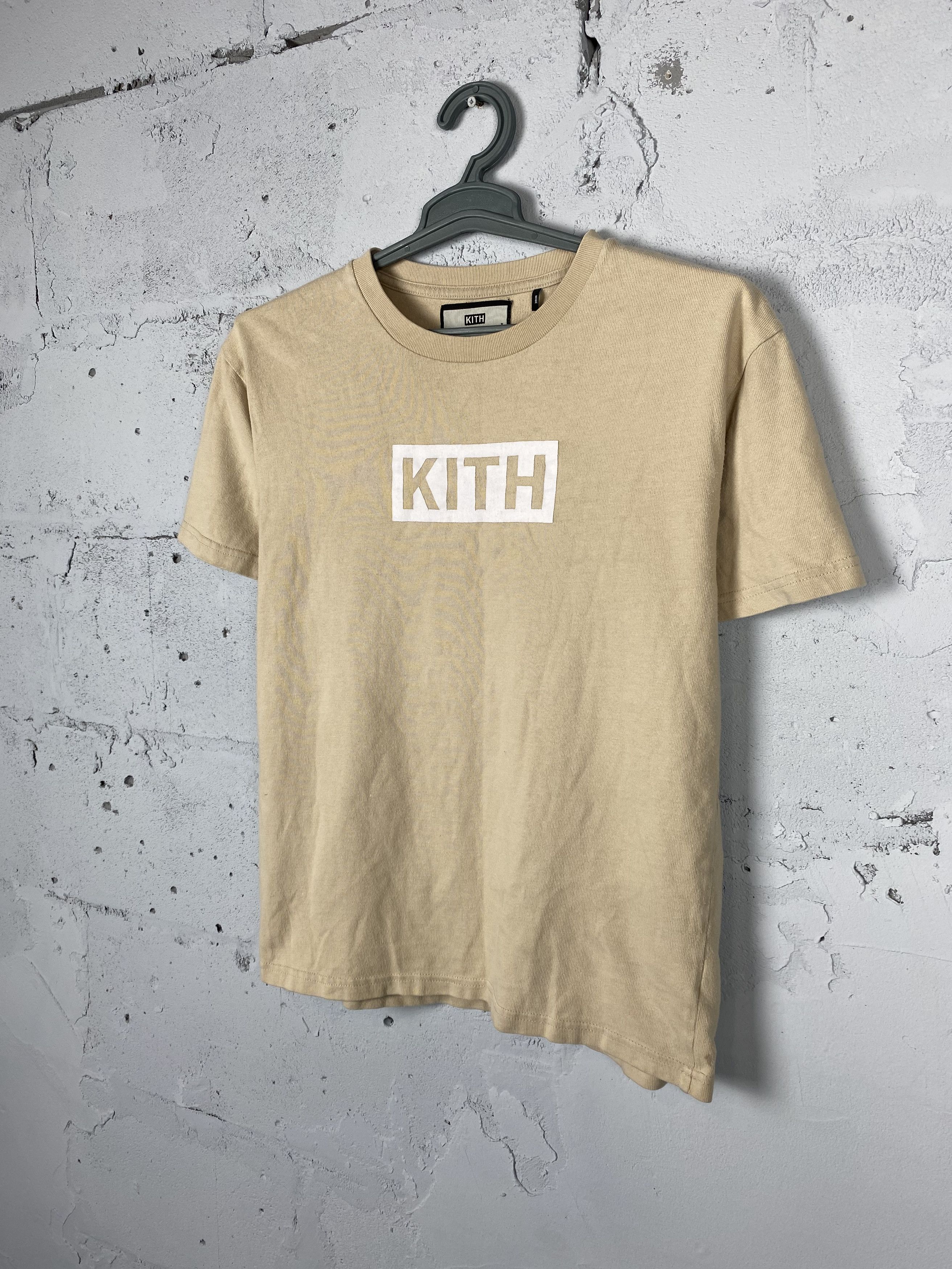 Kith Kith Box Logo Summer T-Shirt Sand Size M Size US M / EU 48-50 / 2 - 2 Thumbnail