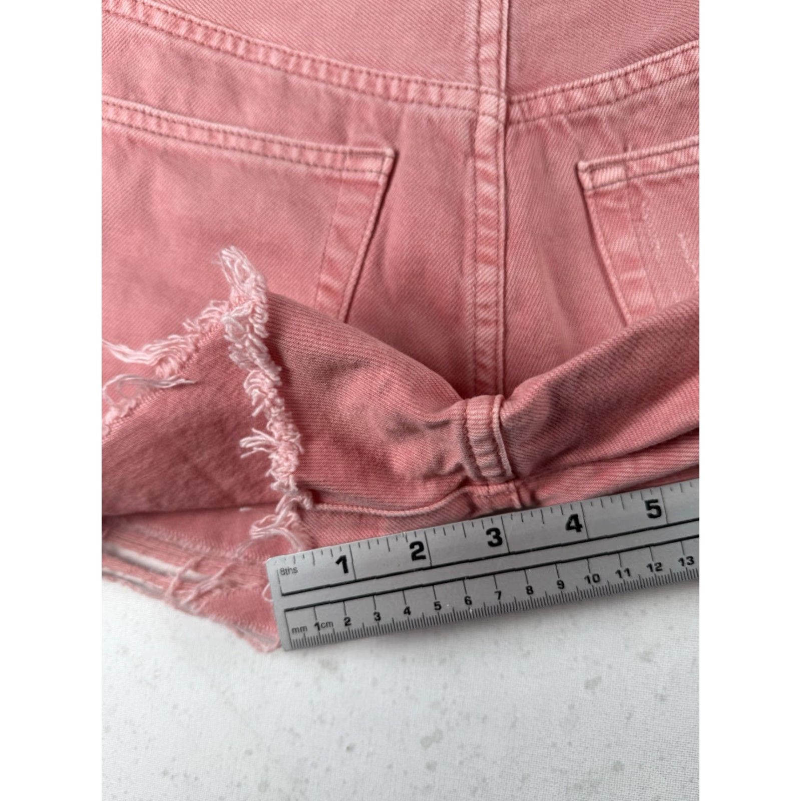 Free People NWT Free People We the Free Sofia Distressed Cutoff Button Fly Shorts Size 26 Pink Women Boyfriend Regular 26 NWT Size 26" / US 2 / IT 38 - 7 Thumbnail