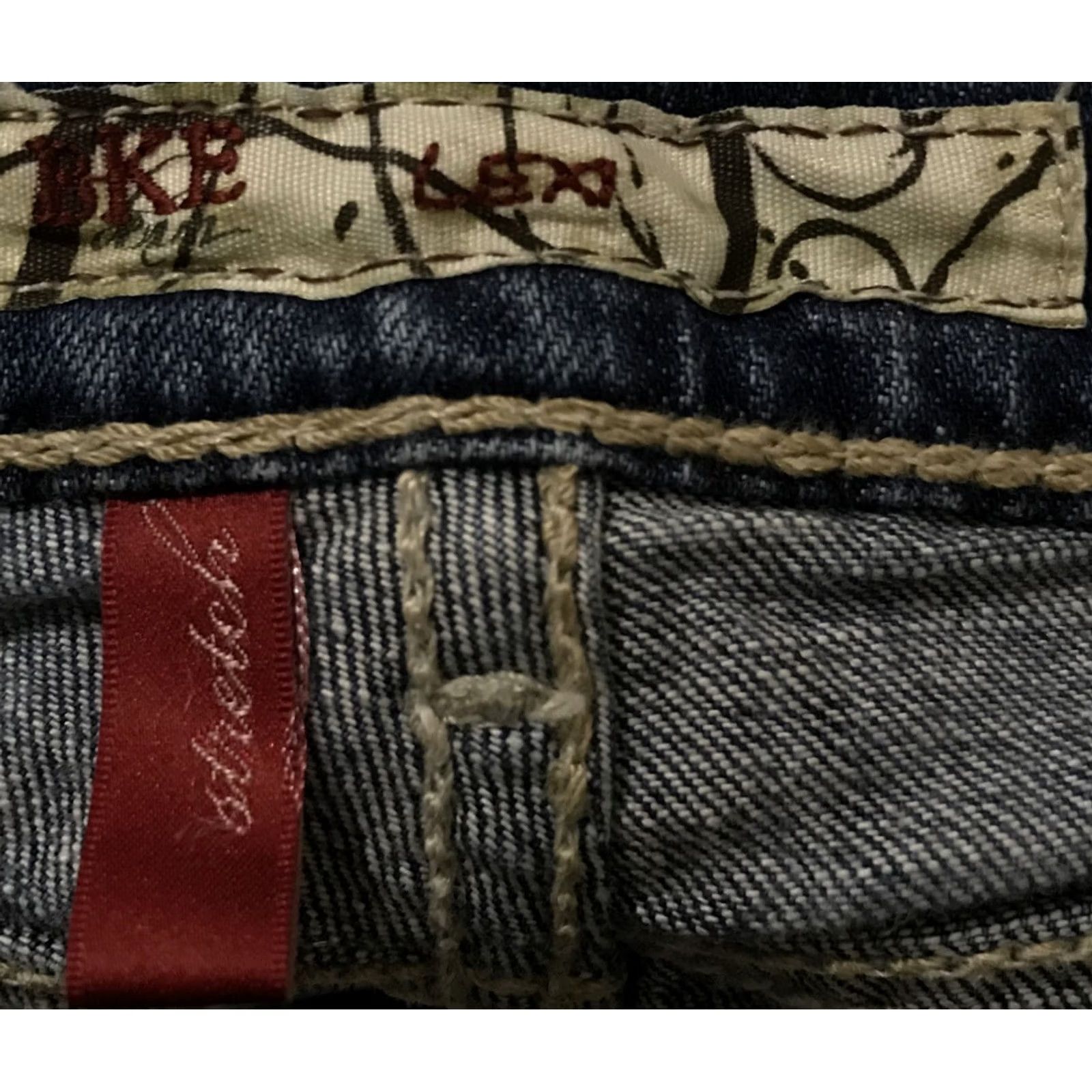 BKE BKE Lexi Stretch Capri Jeans Sz 30 Blue Distressed Thick Stitch Denim Capris Womens Regular 30 Blue Denim Distressed Jeans Capris Buckle BKE Lexi Size 30" / US 8 / IT 44 - 3 Thumbnail