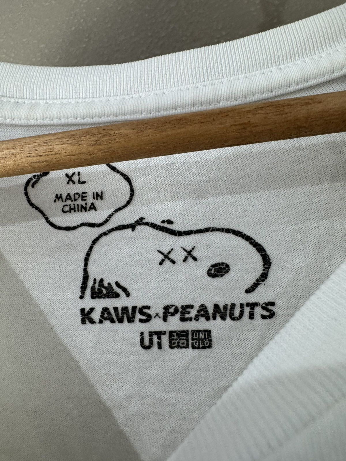 Kaws × Peanuts × Uniqlo KAWS Peanuts x Uniqlo Snoopy T-Shirt Size US XL / EU 56 / 4 - 3 Thumbnail