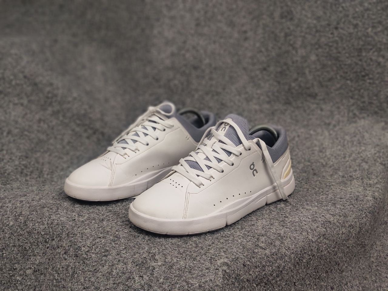 On On The Roger on cloud swiss Advantage Lilac Sneakers Shoes Size US 9.5 / IT 39.5 - 7 Thumbnail
