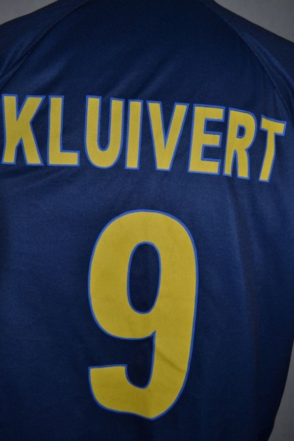Vintage Vintage Official FC Barcelona Football Jersey #9 Kluivert XL Size US XL / EU 56 / 4 - 3 Thumbnail