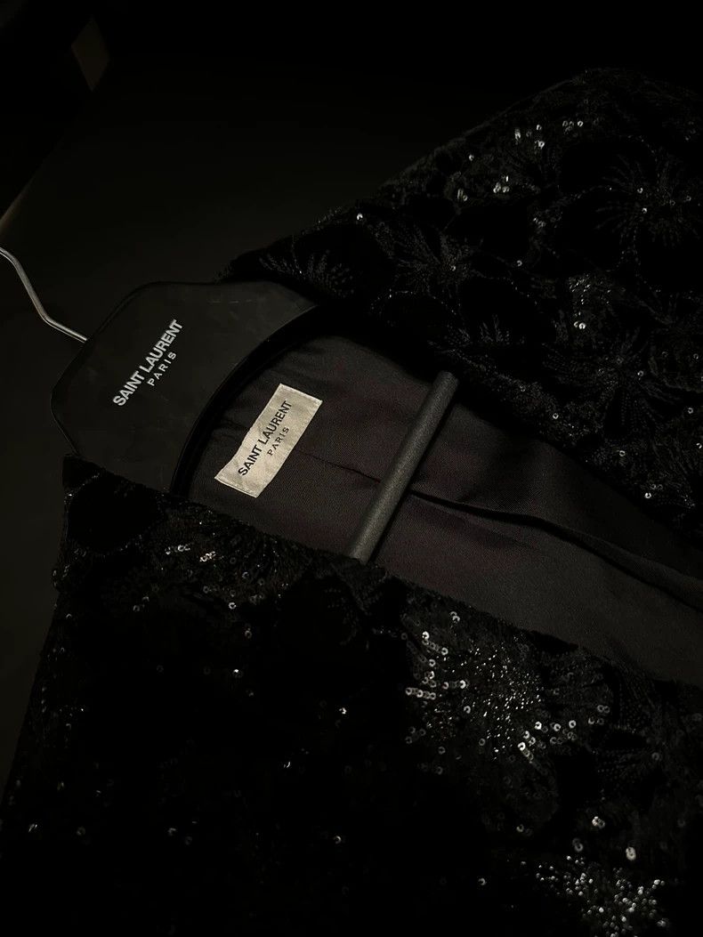 Yves Saint Laurent Saint Laurent Hibiscus Suit 2502-Nextarrow Size 52R - 4 Thumbnail