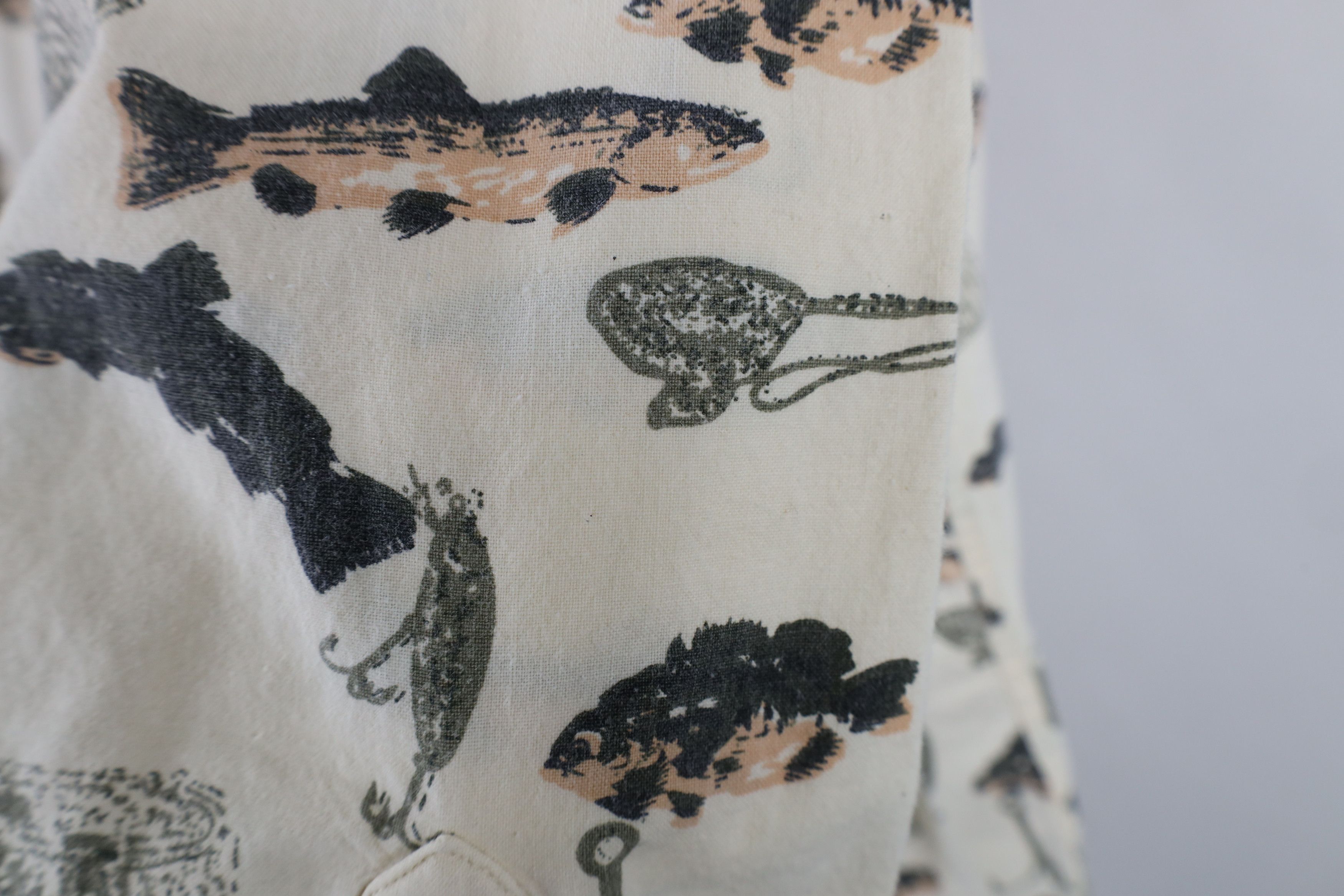 Vintage Vintage 90s Streetwear Fishing All Over Print Button Shirt Size US L / EU 52-54 / 3 - 10 Thumbnail