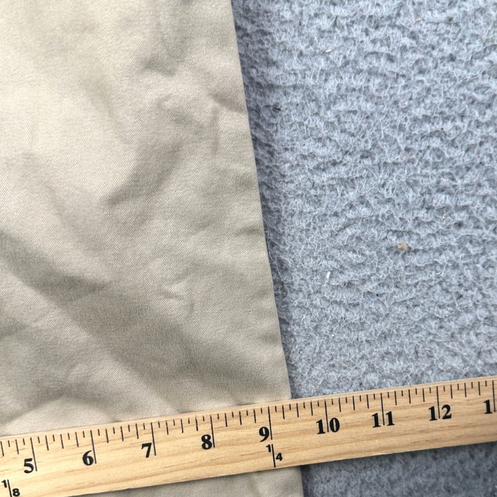 Old Navy VINTAGE Old Navy The Broken-In Cargo Pants Mens 42x30 Tan Cargo Pocket Straight Leg EUC Size US 42 / EU 58 - 7 Thumbnail