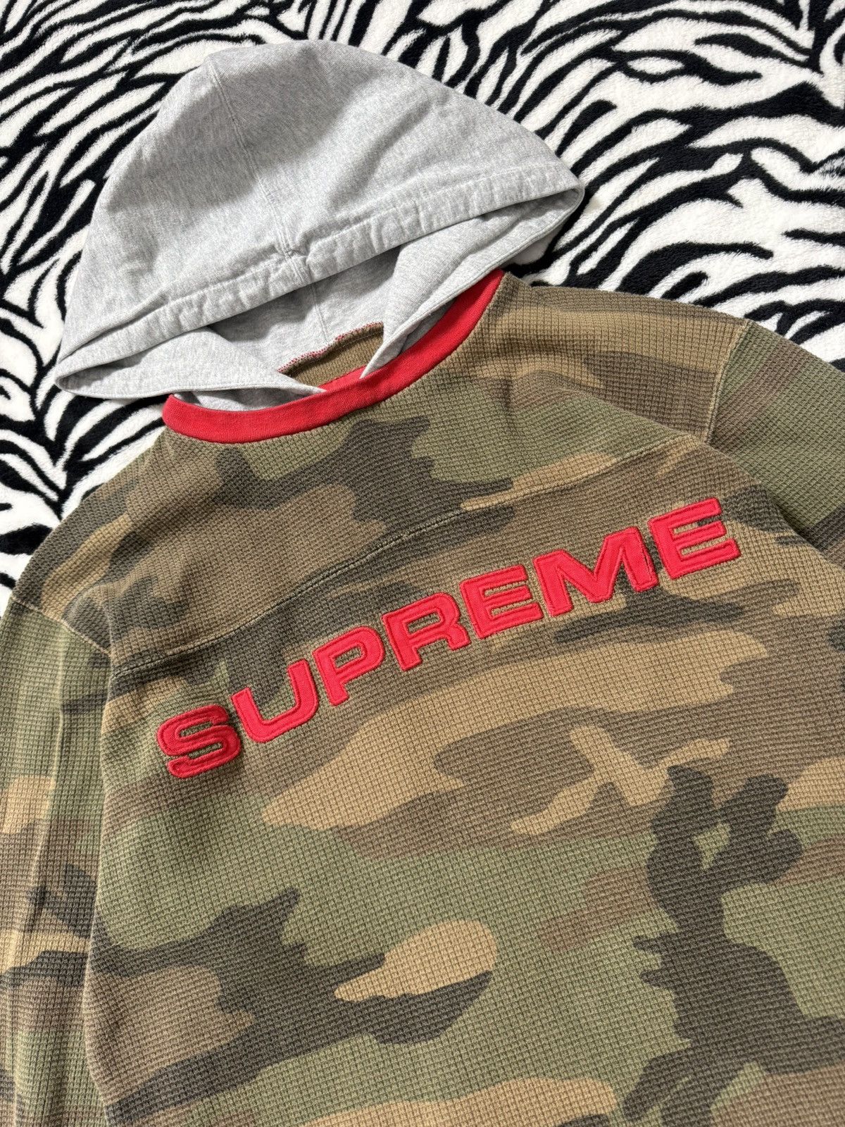 Supreme Supreme FW17 Camo Hooded Waffle Thermal Size M Size US M / EU 48-50 / 2 - 3 Thumbnail