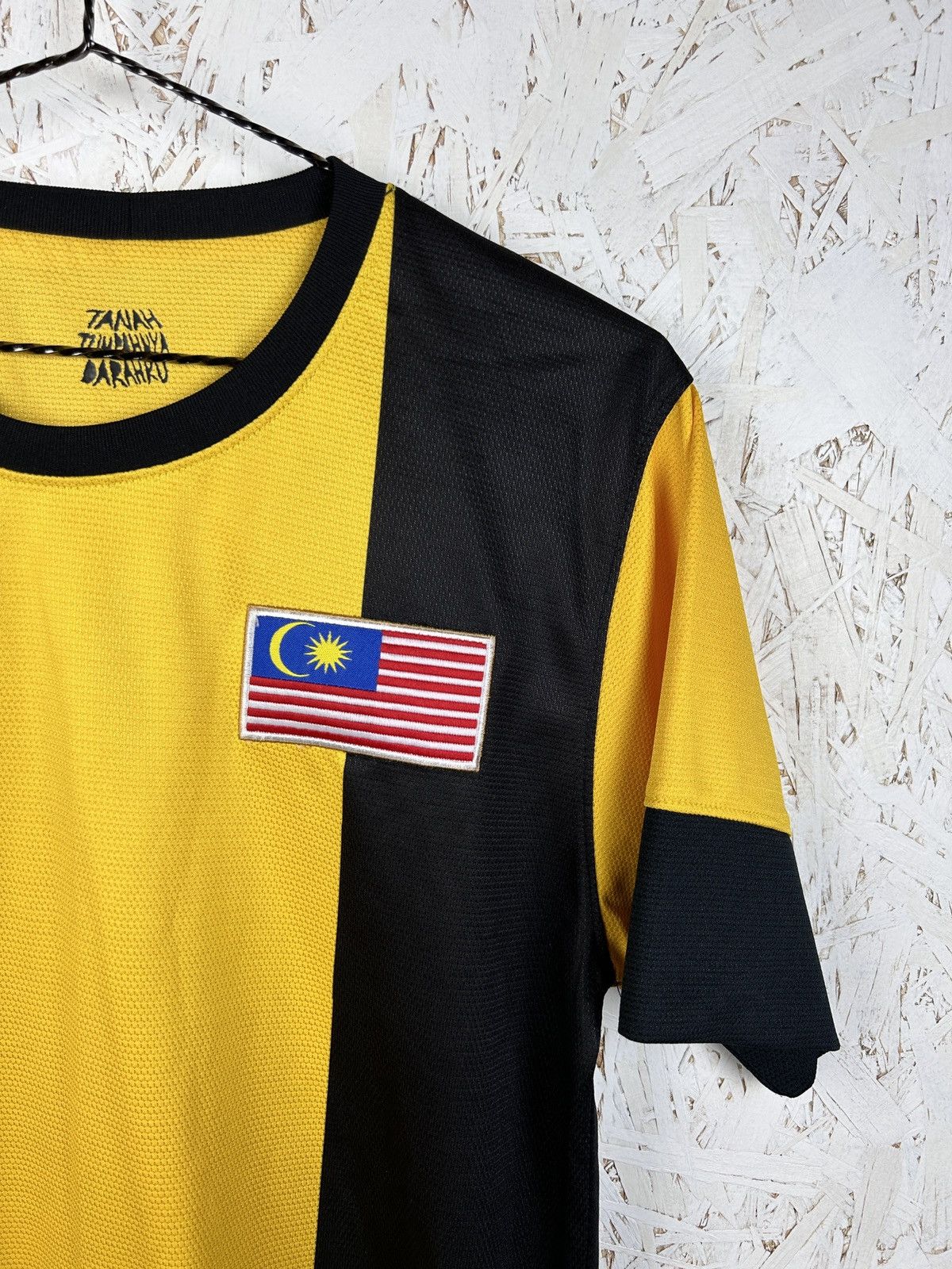 Nike Nike Malaysia 2012/13 Home Kit Soccer Jersey Size S Size US S / EU 44-46 / 1 - 2 Thumbnail