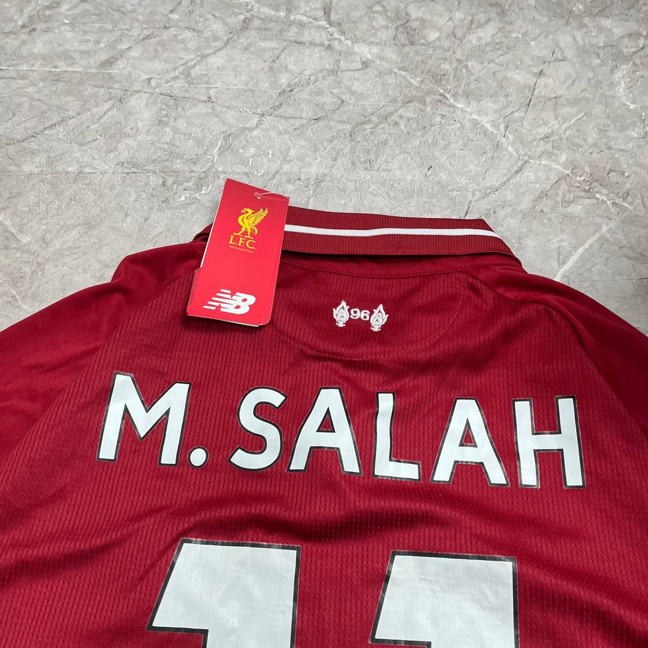 New Balance NWT New Balance Liverpool Jersey 2018/2019 #11 M.SALAH Size US L / EU 52-54 / 3 - 4 Thumbnail