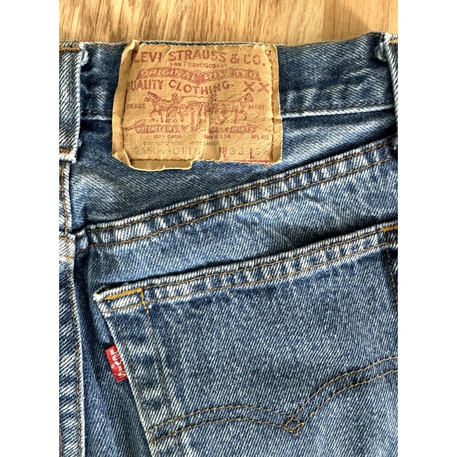 Levi's VINTAGE Levi’s 501XX Jeans Blue Denim 33 See Measurements 1980s Mens Size US 33 - 4 Thumbnail