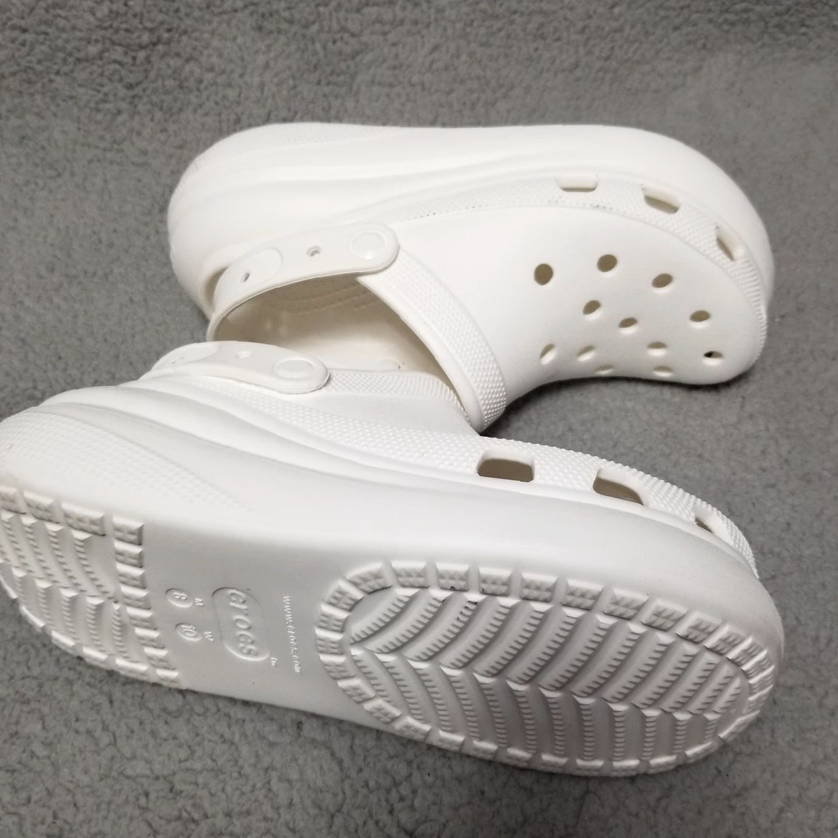 Crocs CROCS Classic Clogs Mens Size 8 Womens Size 10 White Lightweight Foam Comfort Slip-On Size US 8 / IT 38 - 2 Thumbnail
