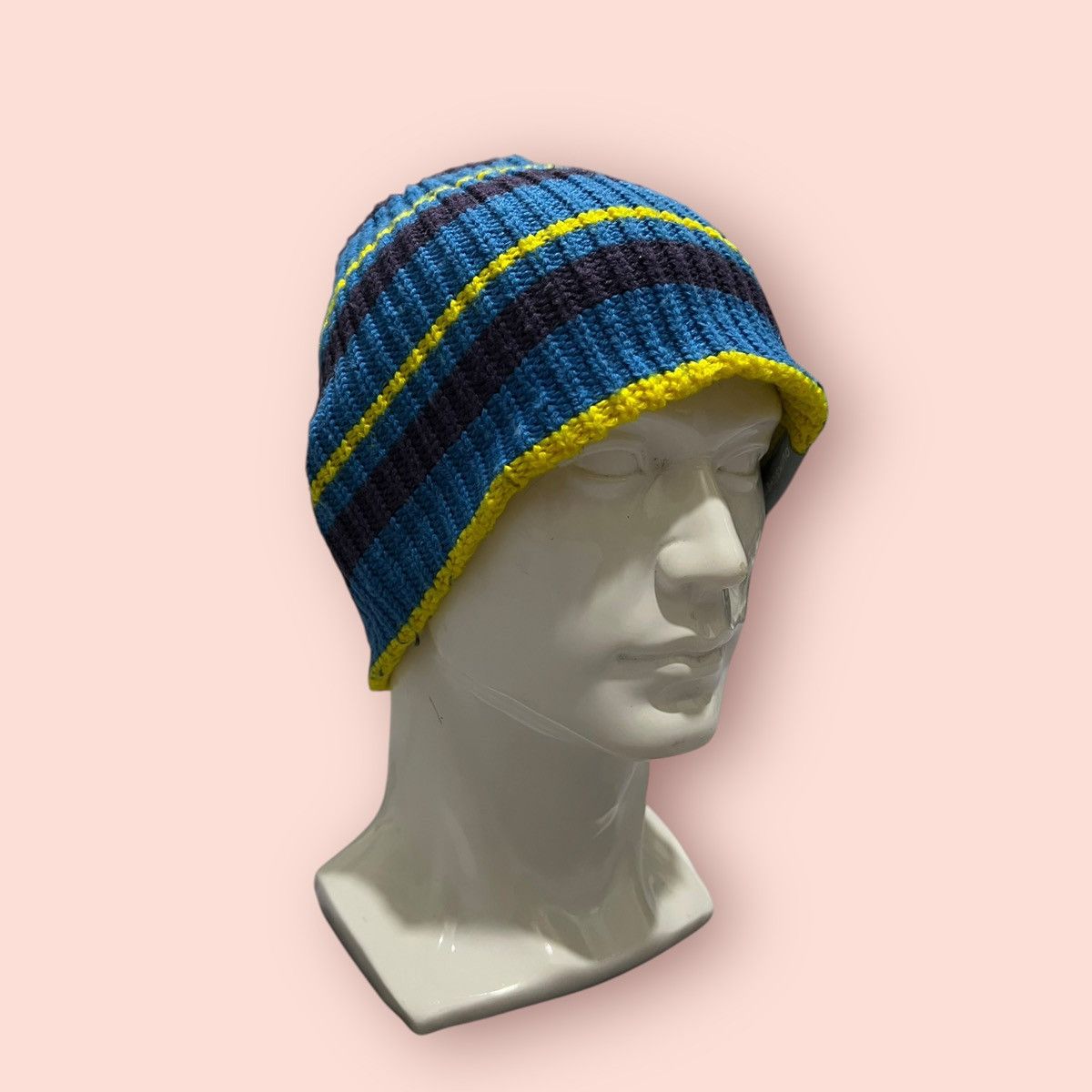 Quiksilver × Vintage VINTAGE QUIKSILVER DOUBLE LAYER STRIPED KNITTED BEANIE Size ONE SIZE - 8 Thumbnail