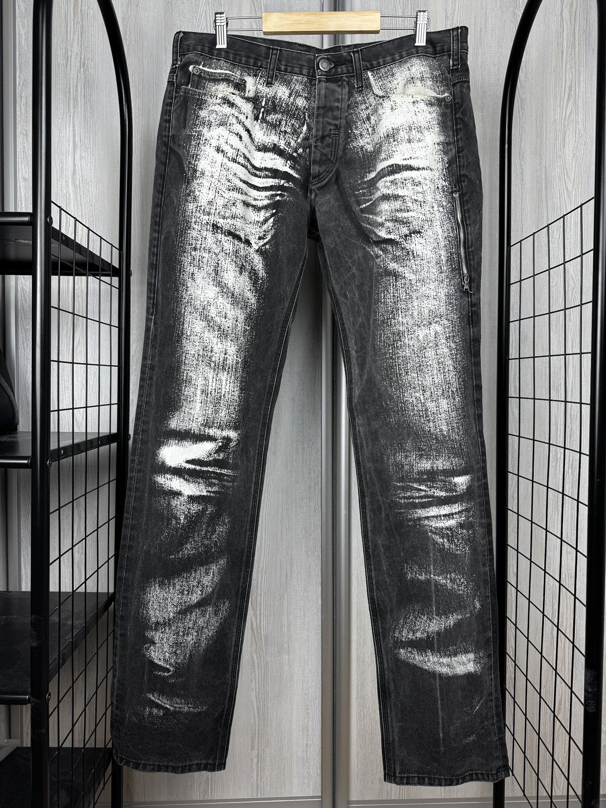 Neil Barrett Neil Barrett faded coated painted denim jeans graphite black Size US 36 / EU 52 - 2 Thumbnail