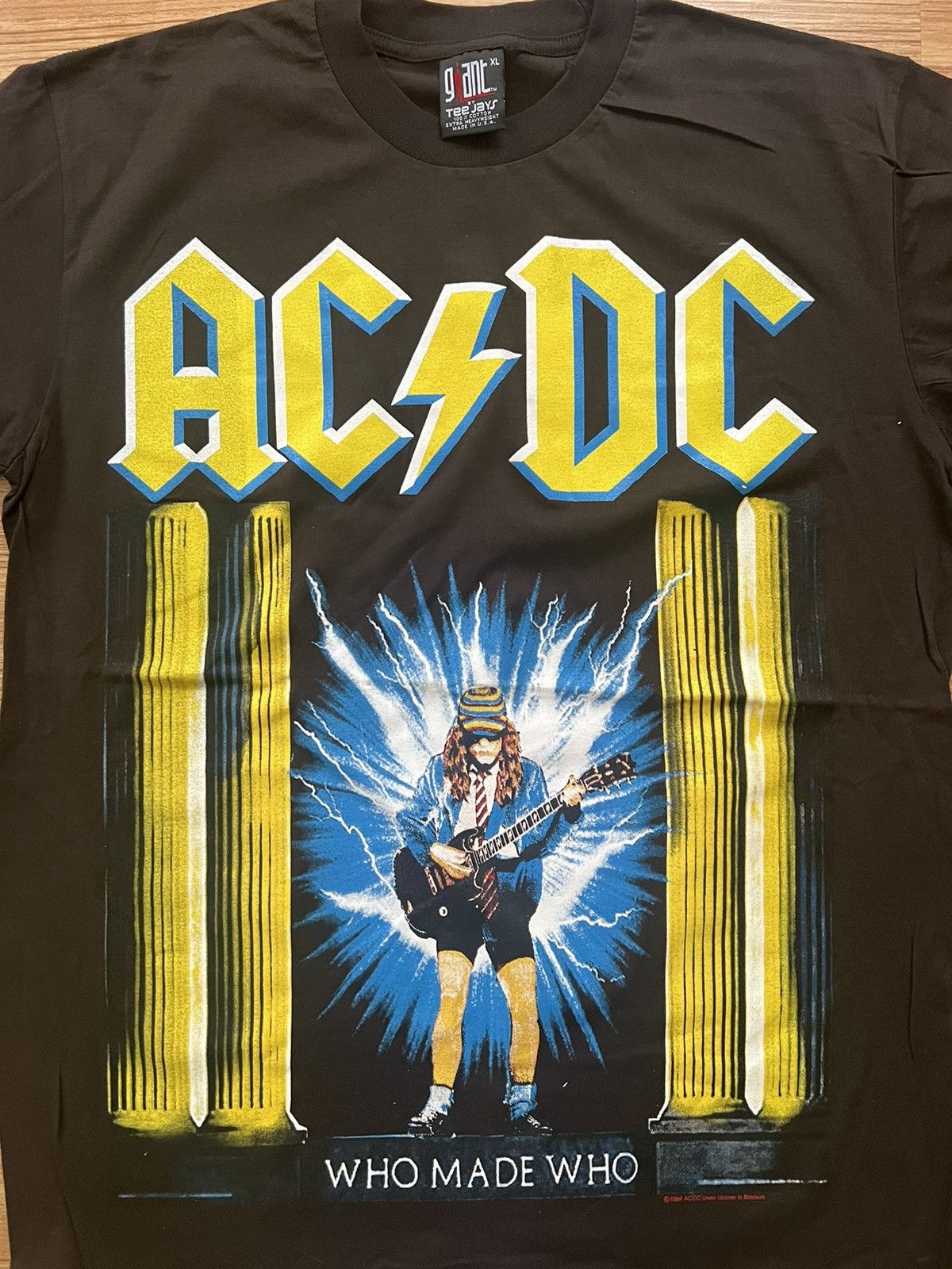 Ac/Dc × Band Tees × Streetwear AC/DC Who Made Who Tour Modern Boot ...