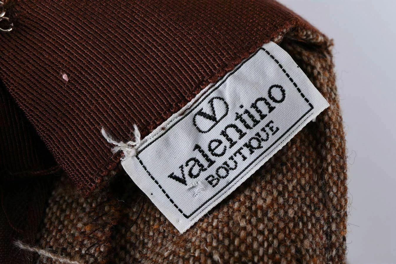 Valentino Women's Valentino Boutique Vintage Tweed Wool Blend Skirt Size 26" / US 2 / IT 38 - 4 Thumbnail