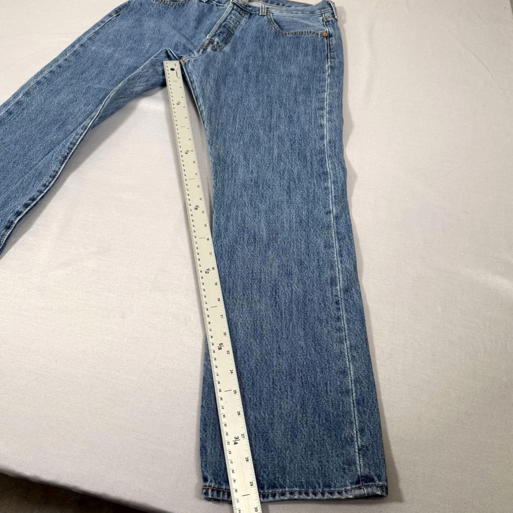 Levi's Levi's 501 Jeans Mens 33x30 Blue Medium Wash Denim Straight Leg Regular Fit Button Fly Pants Western Cowboy Cotton Size US 33 - 4 Thumbnail