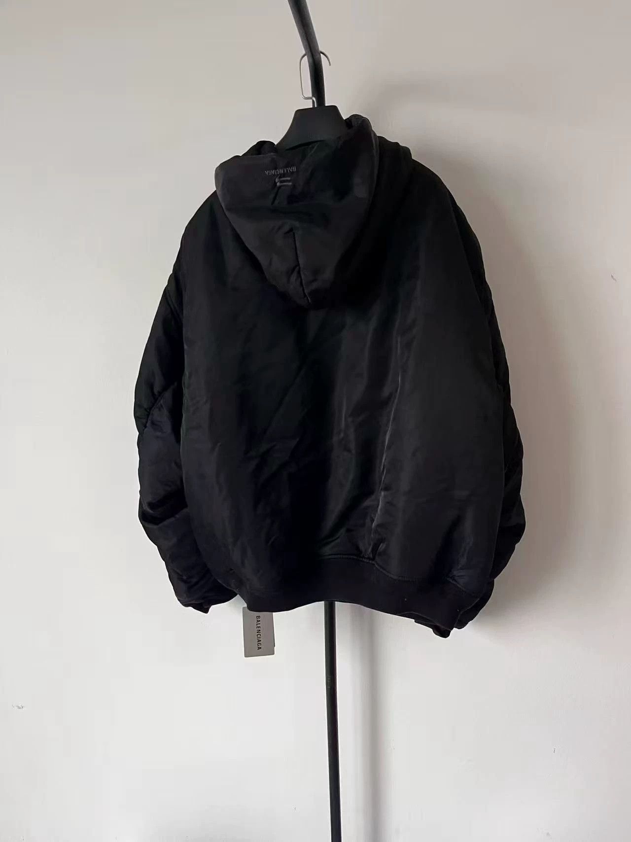 Balenciaga Balenciaga Pull-over Bomber padded jacket in stock Size US M / EU 48-50 / 2 - 2 Thumbnail